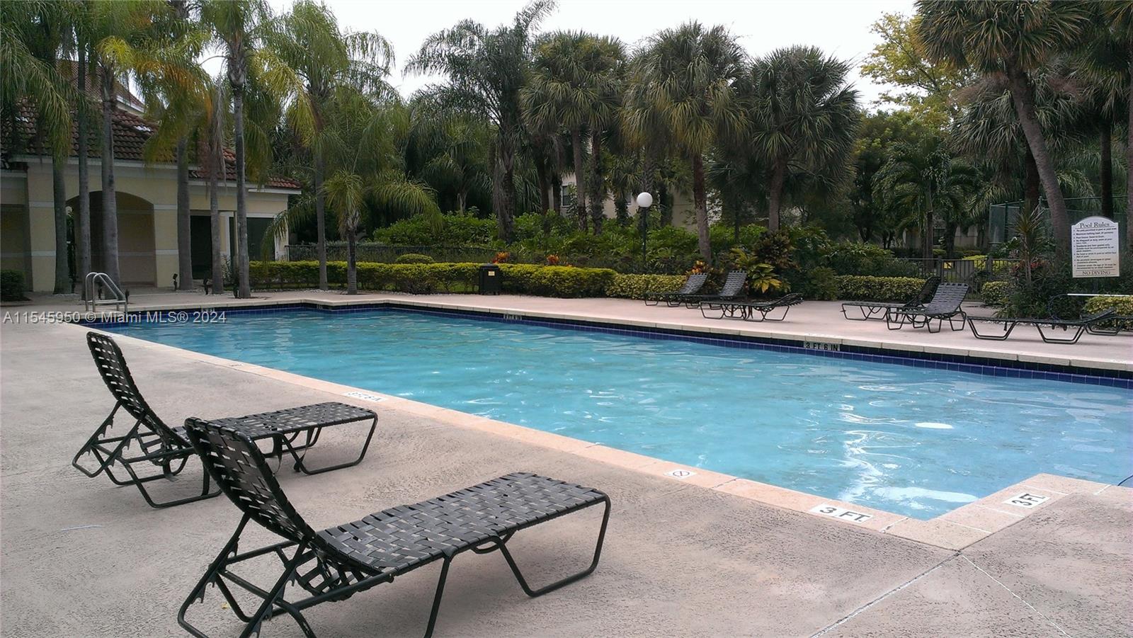 630 S Park Rd 211-3, Hollywood, Florida 33021, 1 Bedroom Bedrooms, ,1 BathroomBathrooms,Residential,For Sale,630 S Park Rd 211-3,A11545950