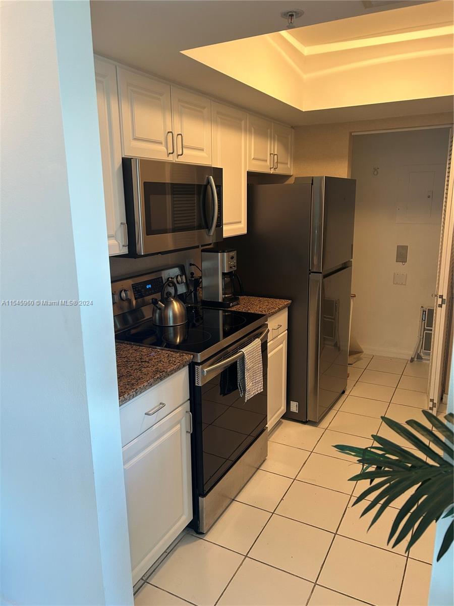 Miami Beach, Florida 33139, 1 Bedroom Bedrooms, ,1 BathroomBathrooms,Residential,For Sale,A11545960
