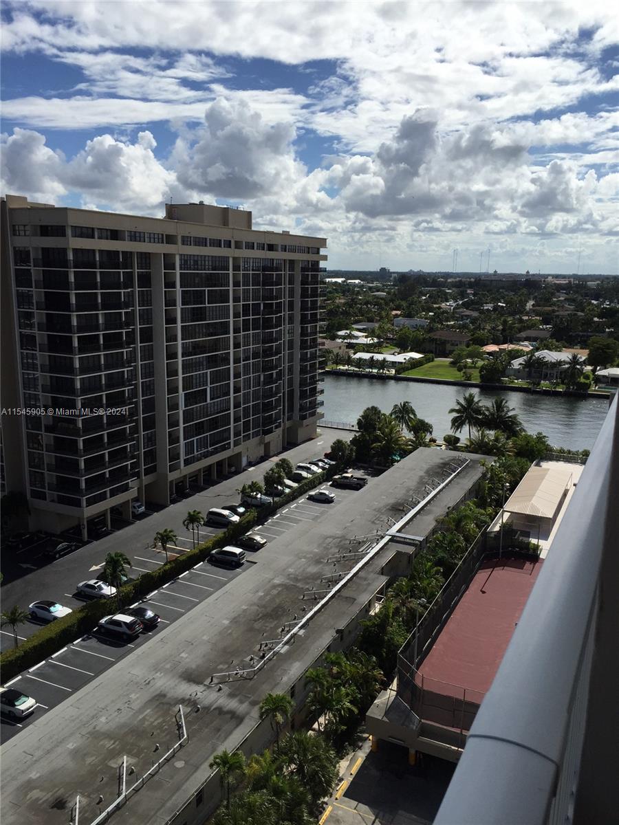 1985 S Ocean Dr 12J, Hallandale Beach, Florida 33009, 2 Bedrooms Bedrooms, ,2 BathroomsBathrooms,Residentiallease,For Rent,1985 S Ocean Dr 12J,A11545905