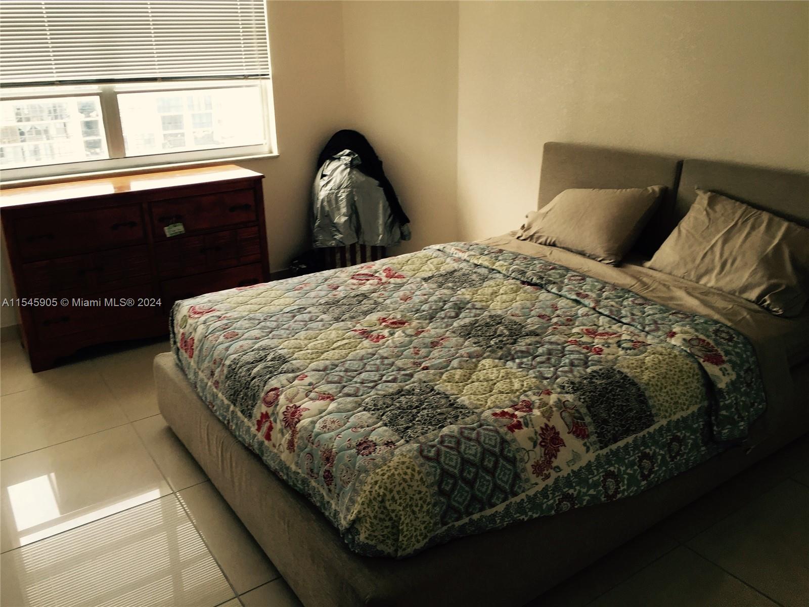 1985 S Ocean Dr 12J, Hallandale Beach, Florida 33009, 2 Bedrooms Bedrooms, ,2 BathroomsBathrooms,Residentiallease,For Rent,1985 S Ocean Dr 12J,A11545905