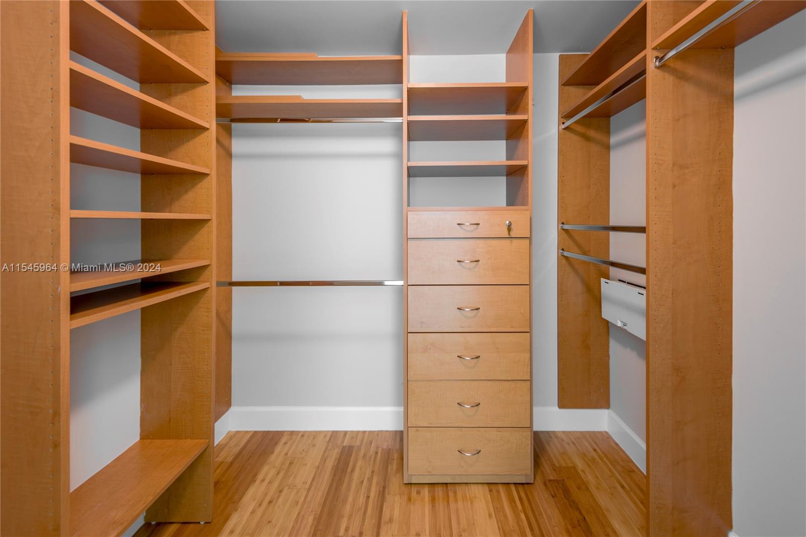 1300 Ponce De Leon Blvd. 711, Coral Gables, Florida 33134, 2 Bedrooms Bedrooms, ,2 BathroomsBathrooms,Residential,For Sale,1300 Ponce De Leon Blvd. 711,A11545964