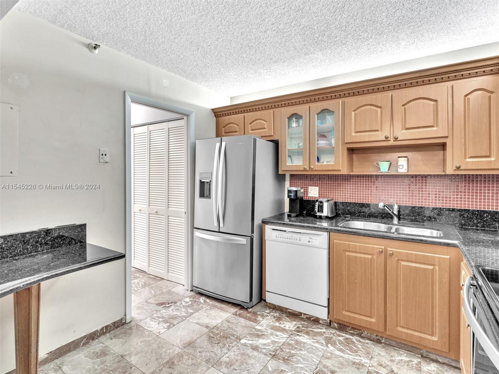 900 NE 195th St 507, Miami, FL 33179, 1 Bedroom Bedrooms, ,2 BathroomsBathrooms,Residential,For Sale,195th St,A11545226