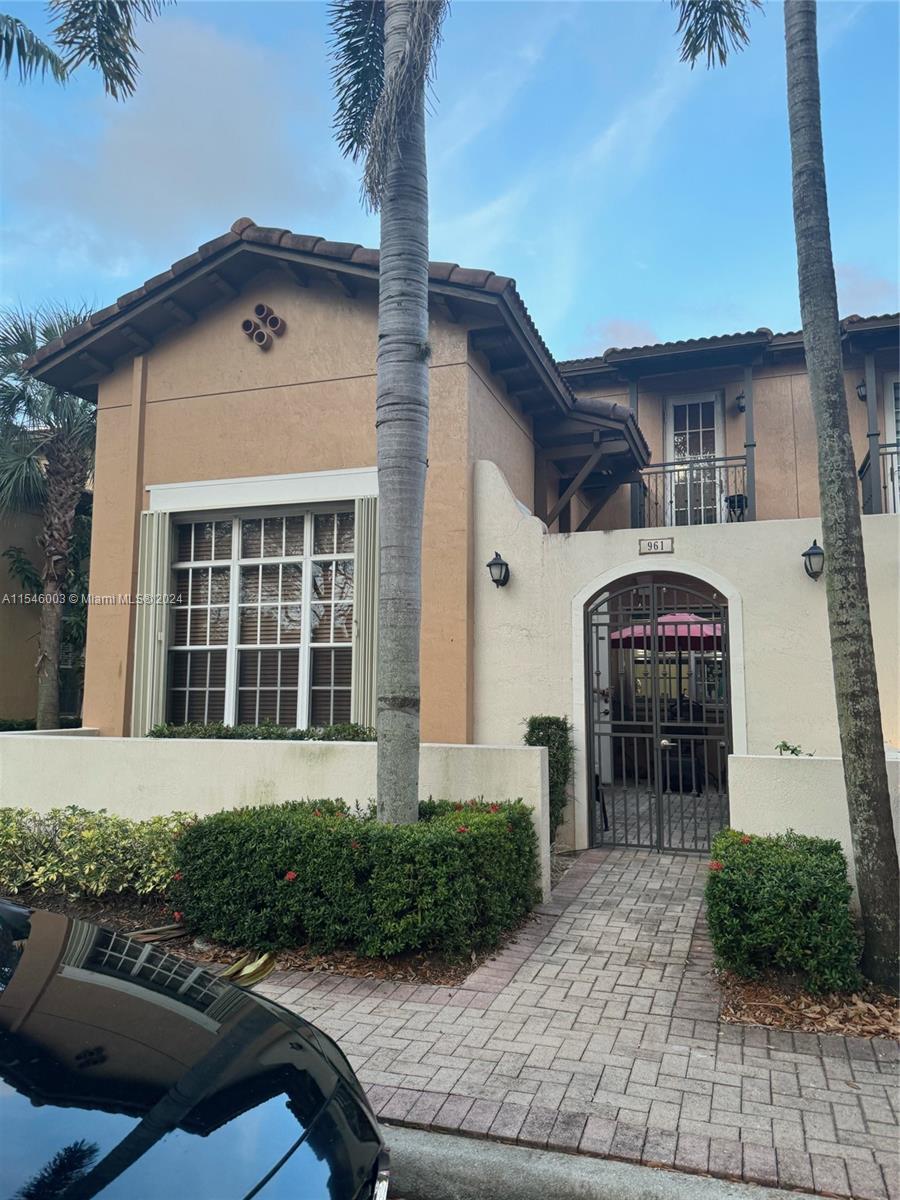 Casa de Condomínio