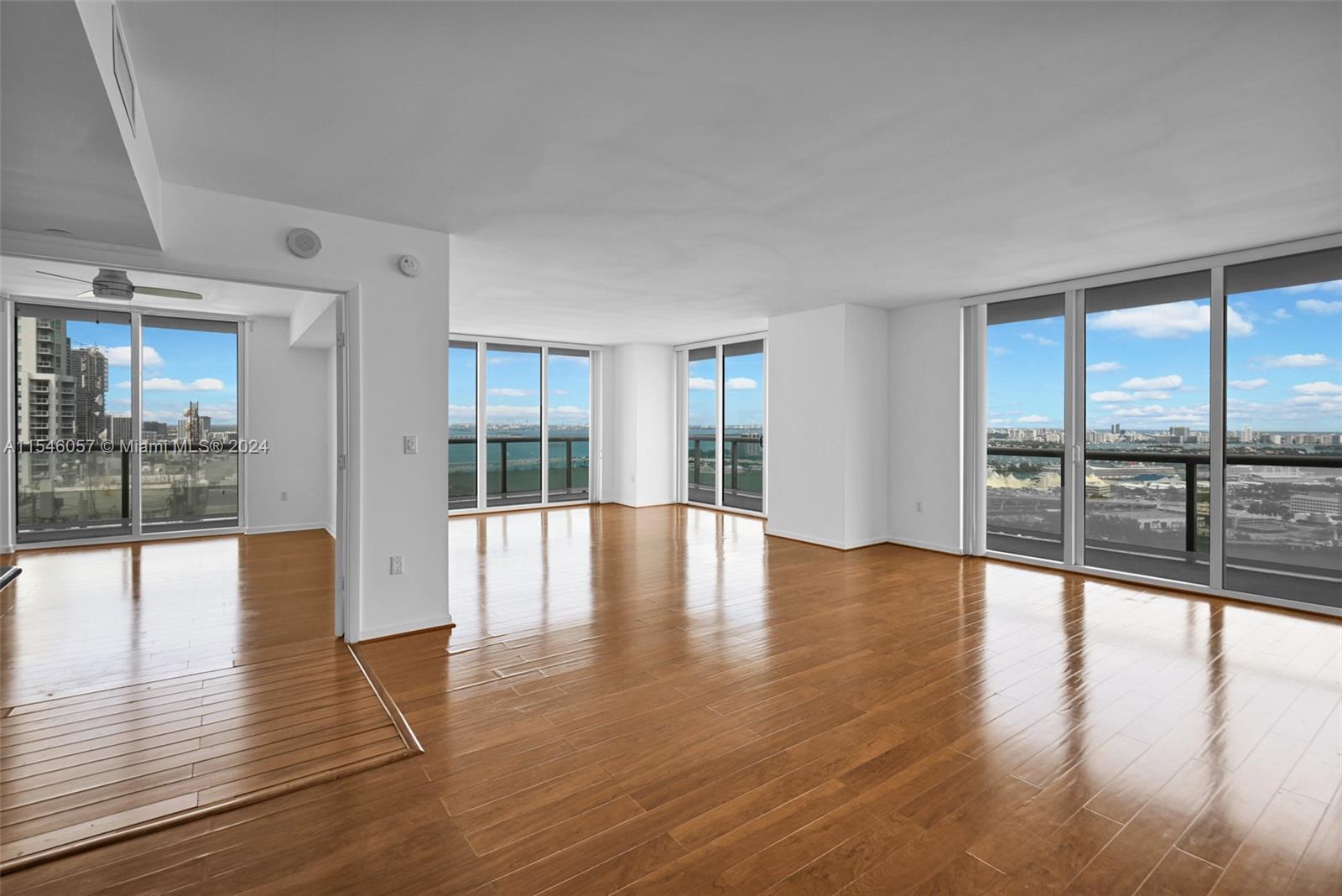 50 Biscayne Blvd 3802, Miami, Florida 33132, 3 Bedrooms Bedrooms, ,2 BathroomsBathrooms,Residentiallease,For Rent,50 Biscayne Blvd 3802,A11546057