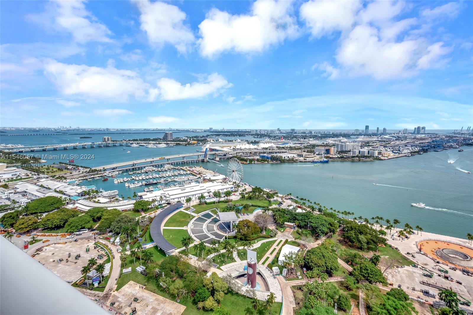 50 Biscayne Blvd 3802, Miami, Florida 33132, 3 Bedrooms Bedrooms, ,2 BathroomsBathrooms,Residentiallease,For Rent,50 Biscayne Blvd 3802,A11546057