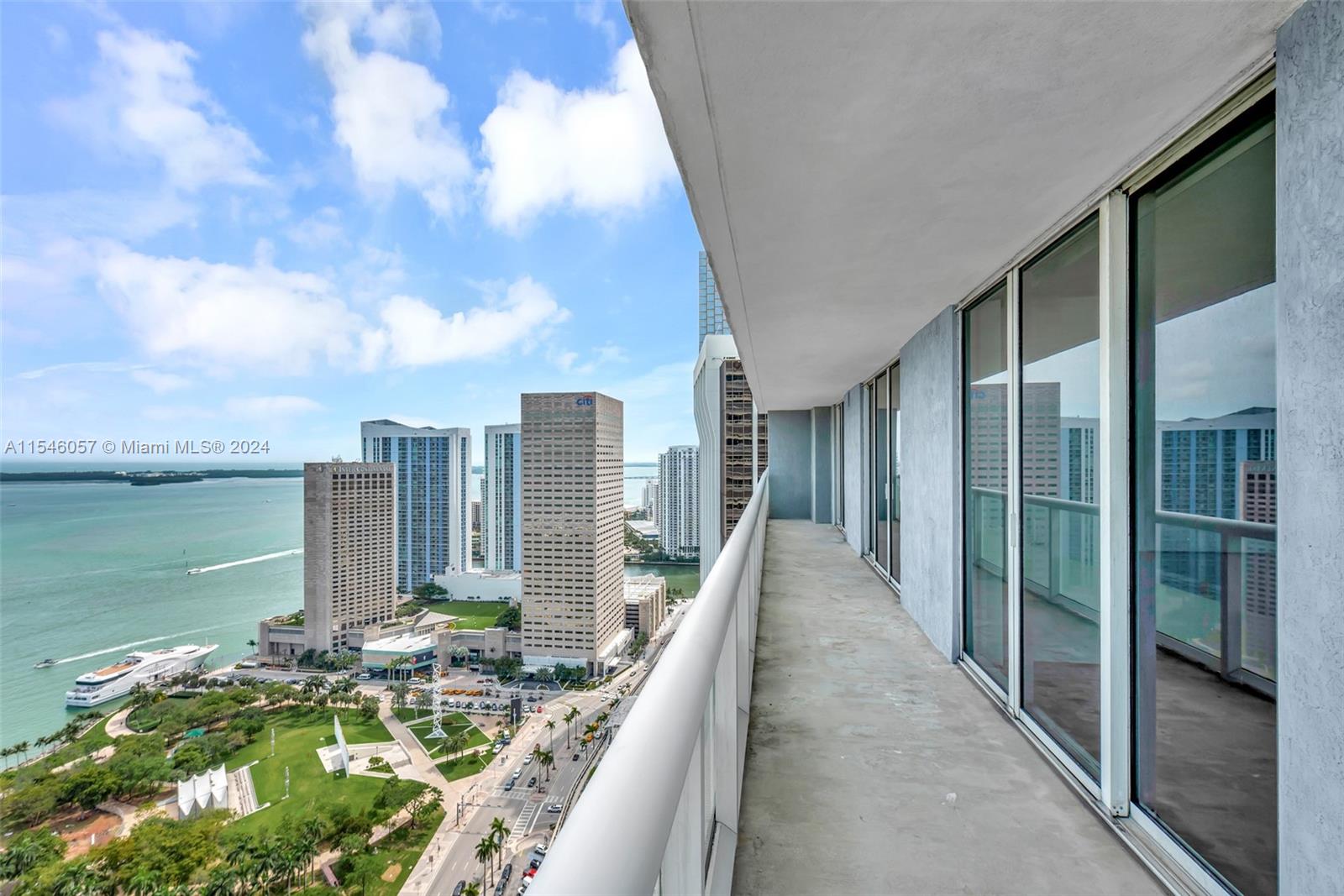 50 Biscayne Blvd 3802, Miami, Florida 33132, 3 Bedrooms Bedrooms, ,2 BathroomsBathrooms,Residentiallease,For Rent,50 Biscayne Blvd 3802,A11546057