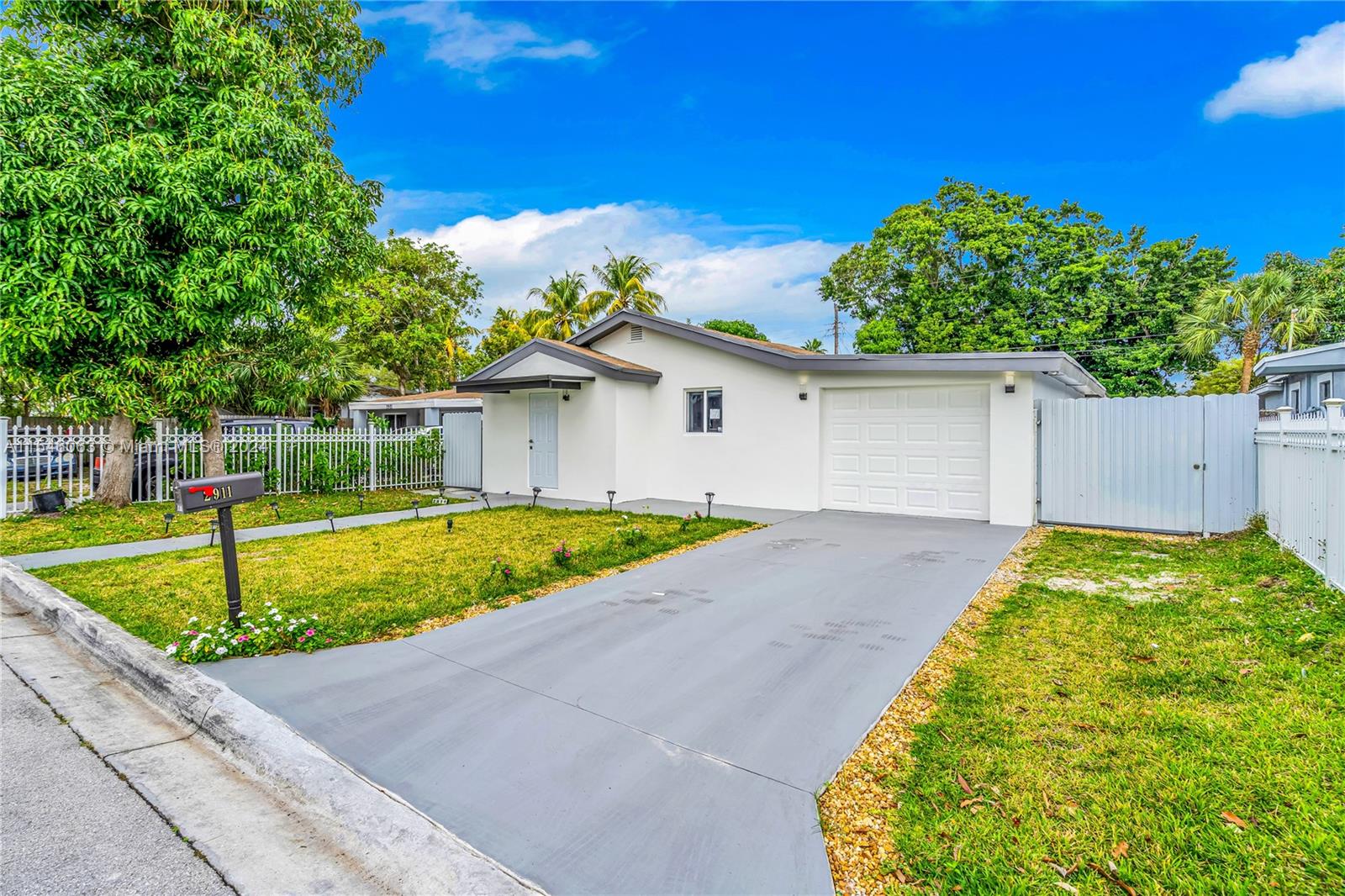 2911 7th Ct, Fort Lauderdale, FL, 33311 United States, 4 Bedrooms Bedrooms, ,2 BathroomsBathrooms,Residential,For Sale,7th Ct,A11546063