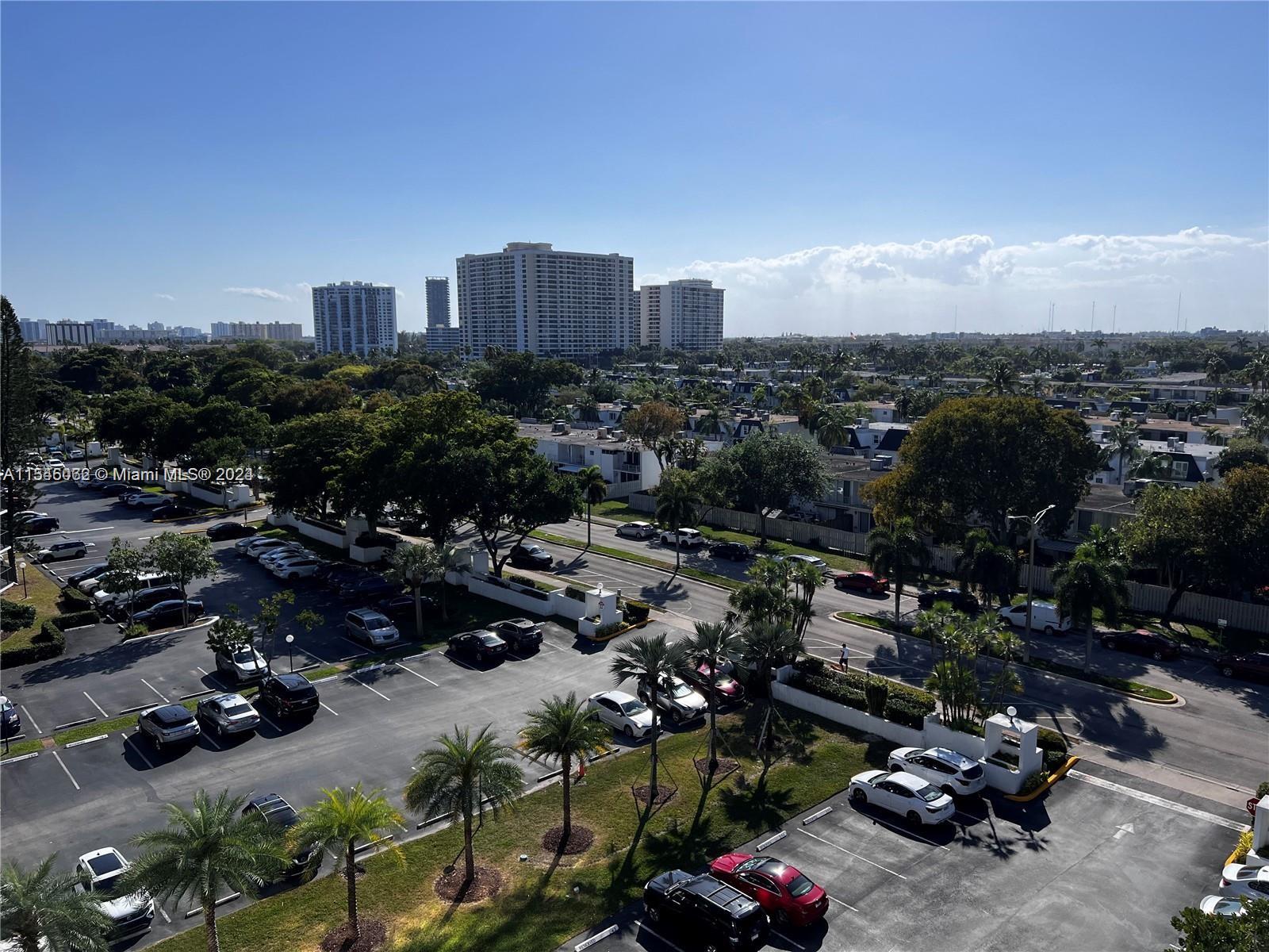 1000 Parkview Dr 807, Hallandale Beach, Florida 33009, 2 Bedrooms Bedrooms, ,2 BathroomsBathrooms,Residentiallease,For Rent,1000 Parkview Dr 807,A11546062