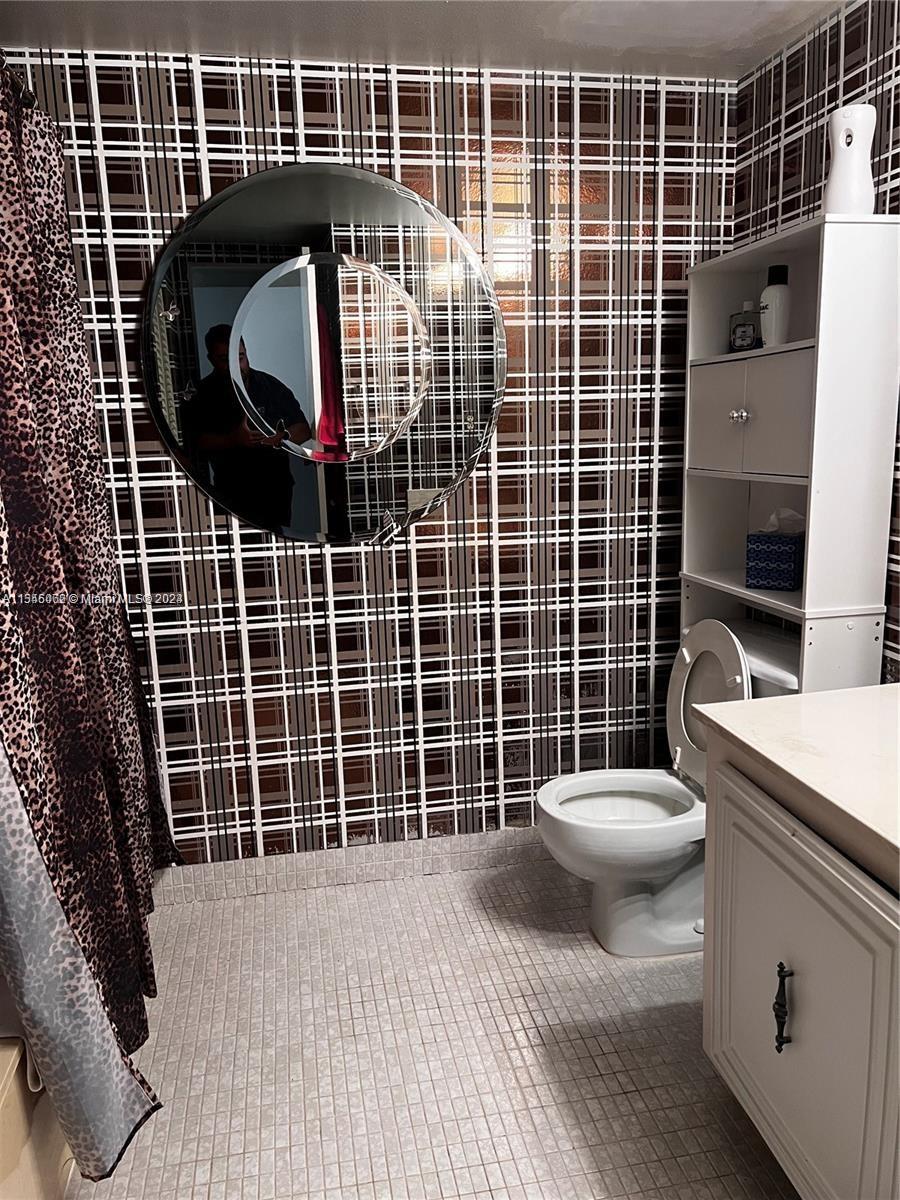 1000 Parkview Dr 807, Hallandale Beach, Florida 33009, 2 Bedrooms Bedrooms, ,2 BathroomsBathrooms,Residentiallease,For Rent,1000 Parkview Dr 807,A11546062