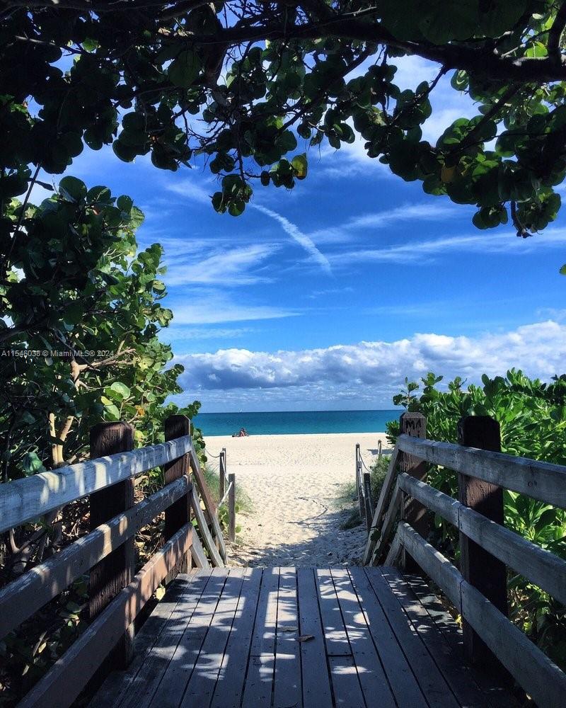 3001 NE 185th St 317, Aventura, Florida 33180, 3 Bedrooms Bedrooms, ,2 BathroomsBathrooms,Residential,For Sale,3001 NE 185th St 317,A11546038