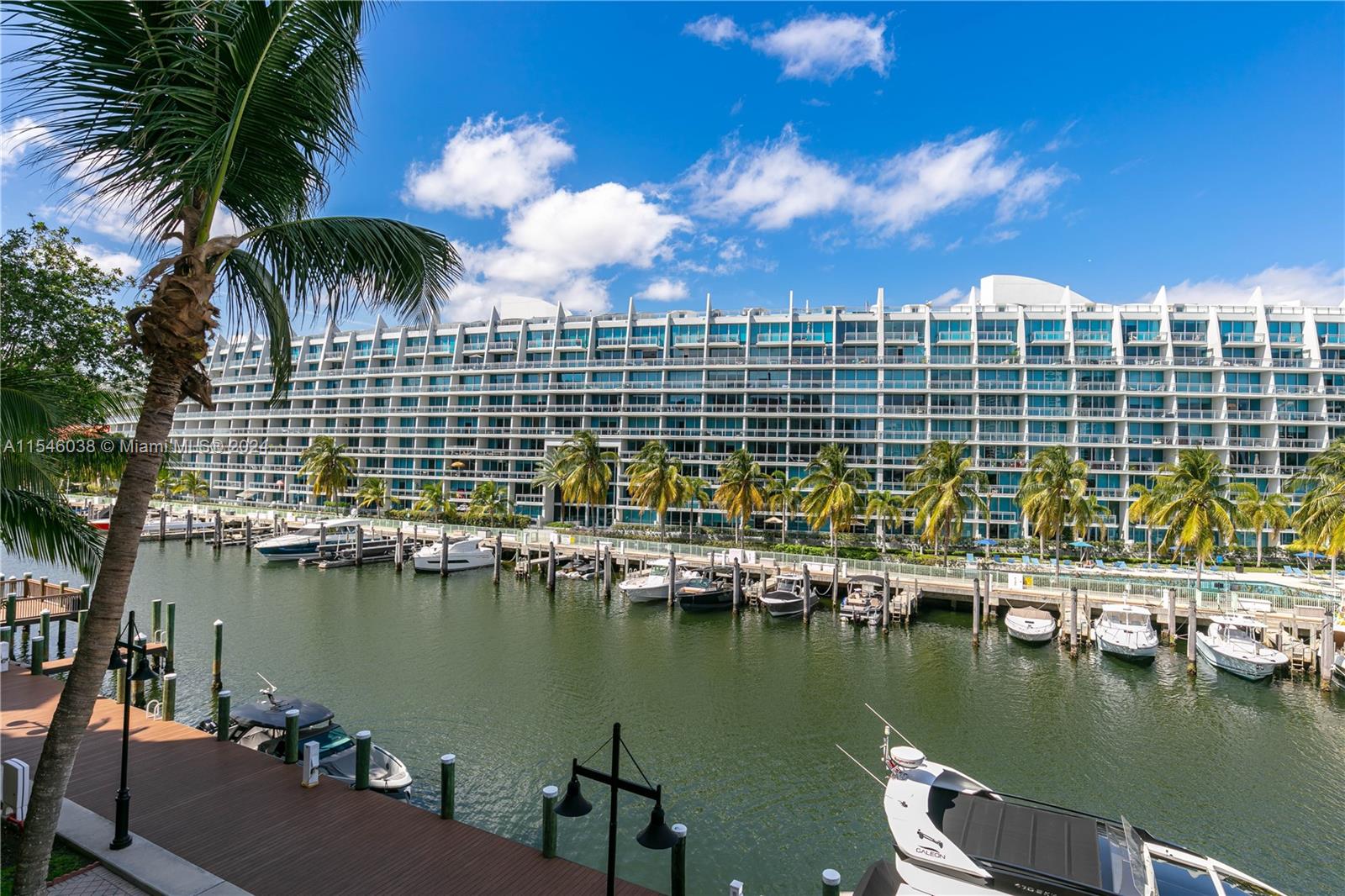 3001 NE 185th St 317, Aventura, Florida 33180, 3 Bedrooms Bedrooms, ,2 BathroomsBathrooms,Residential,For Sale,3001 NE 185th St 317,A11546038