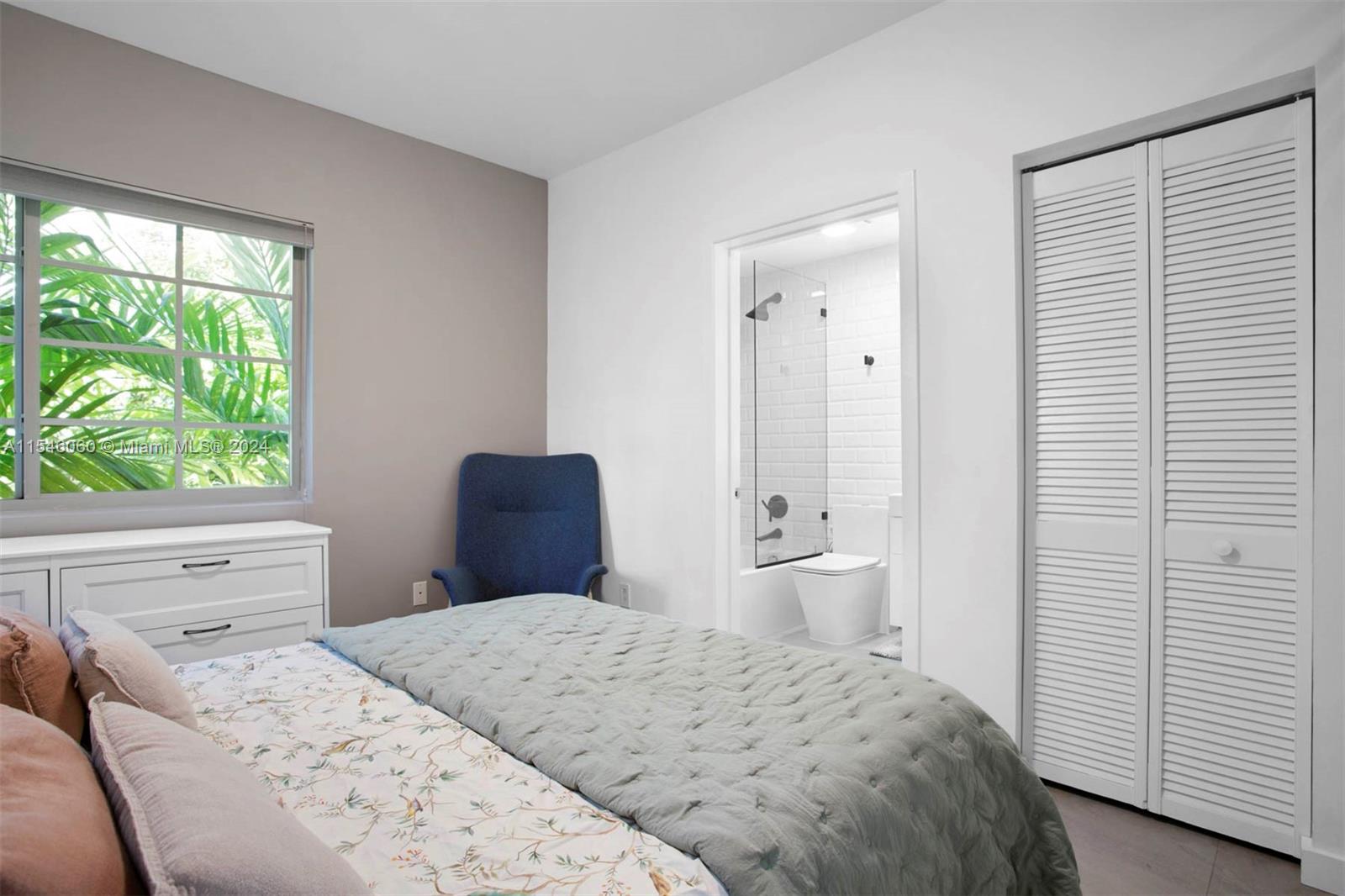 901 3rd St 3, Miami Beach, Florida 33139, 2 Bedrooms Bedrooms, ,2 BathroomsBathrooms,Residentiallease,For Rent,901 3rd St 3,A11546060