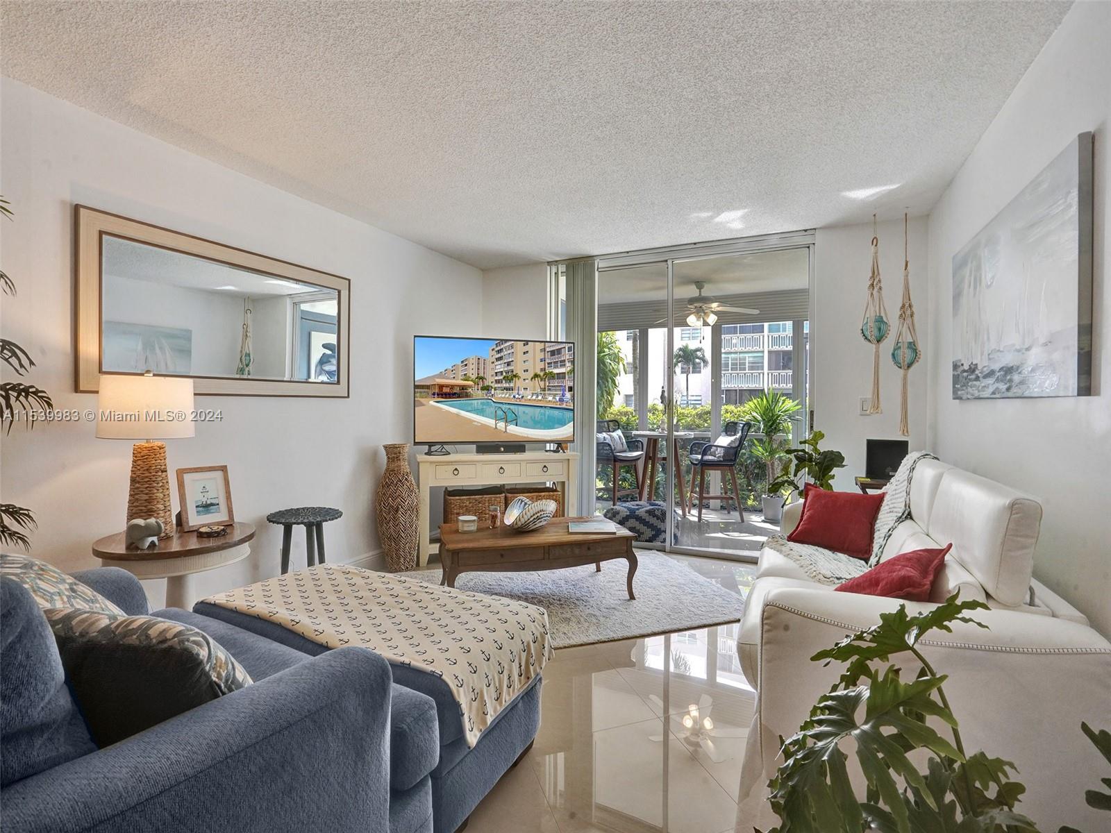 501 NE 14th Ave 104, Hallandale Beach, Florida 33009, 1 Bedroom Bedrooms, ,1 BathroomBathrooms,Residential,For Sale,501 NE 14th Ave 104,A11539983