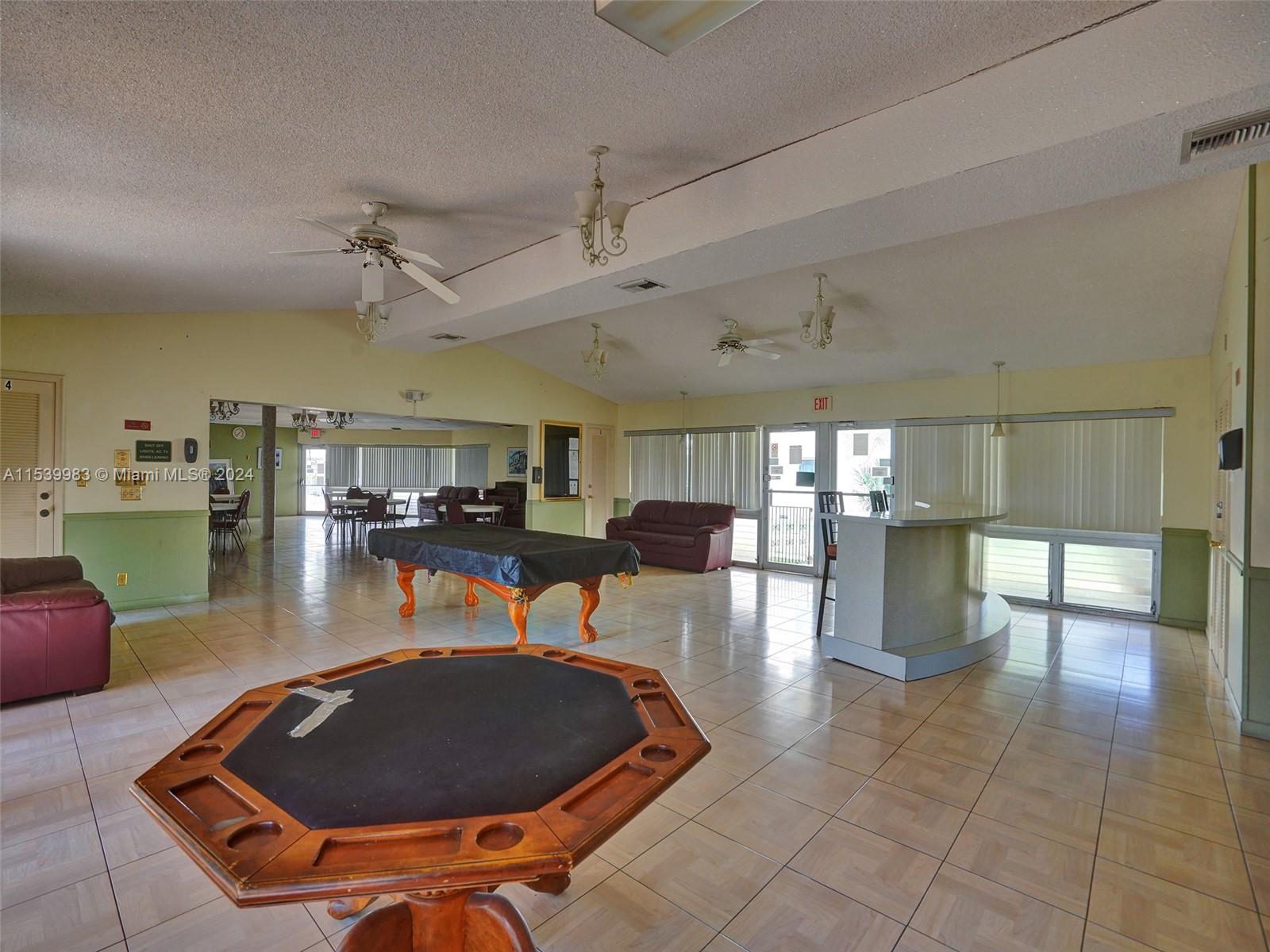 501 NE 14th Ave 104, Hallandale Beach, Florida 33009, 1 Bedroom Bedrooms, ,1 BathroomBathrooms,Residential,For Sale,501 NE 14th Ave 104,A11539983