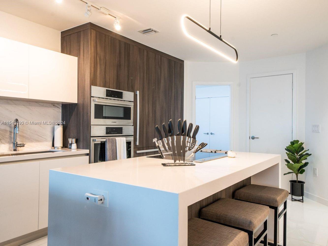 851 NE 1st Ave 1408, Miami, Florida 33132, 3 Bedrooms Bedrooms, ,3 BathroomsBathrooms,Residentiallease,For Rent,851 NE 1st Ave 1408,A11543490