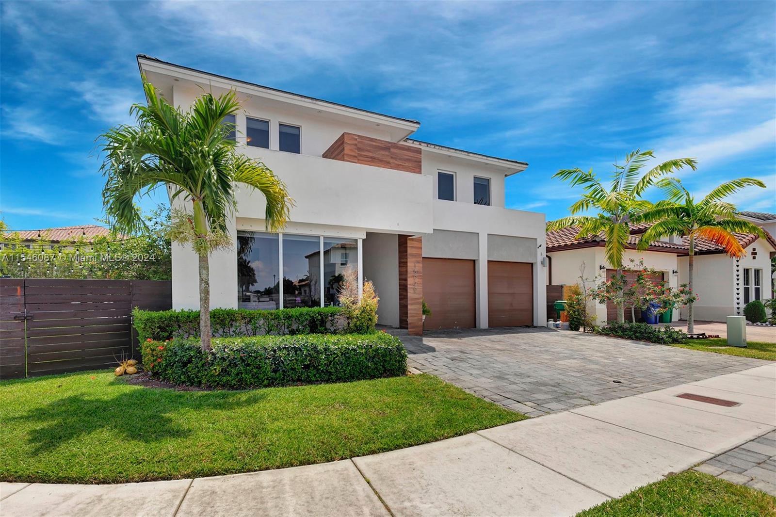 15020 SW 176th Ter ., Miami, Florida 33187, 5 Bedrooms Bedrooms, ,4 BathroomsBathrooms,Residentiallease,For Rent,15020 SW 176th Ter .,A11546087