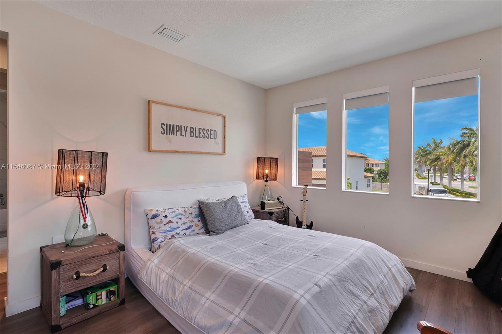 15020 SW 176th Ter ., Miami, Florida 33187, 5 Bedrooms Bedrooms, ,4 BathroomsBathrooms,Residentiallease,For Rent,15020 SW 176th Ter .,A11546087