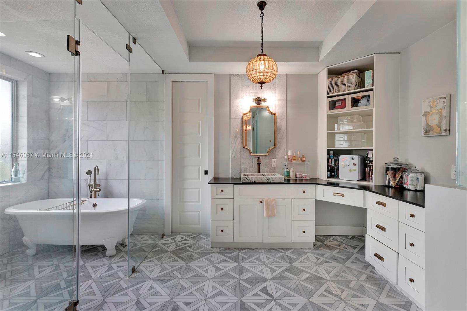 15020 SW 176th Ter ., Miami, Florida 33187, 5 Bedrooms Bedrooms, ,4 BathroomsBathrooms,Residentiallease,For Rent,15020 SW 176th Ter .,A11546087