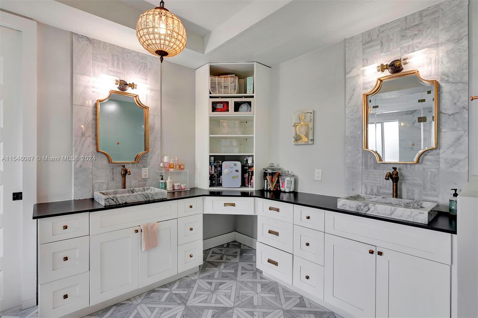 15020 SW 176th Ter ., Miami, Florida 33187, 5 Bedrooms Bedrooms, ,4 BathroomsBathrooms,Residentiallease,For Rent,15020 SW 176th Ter .,A11546087