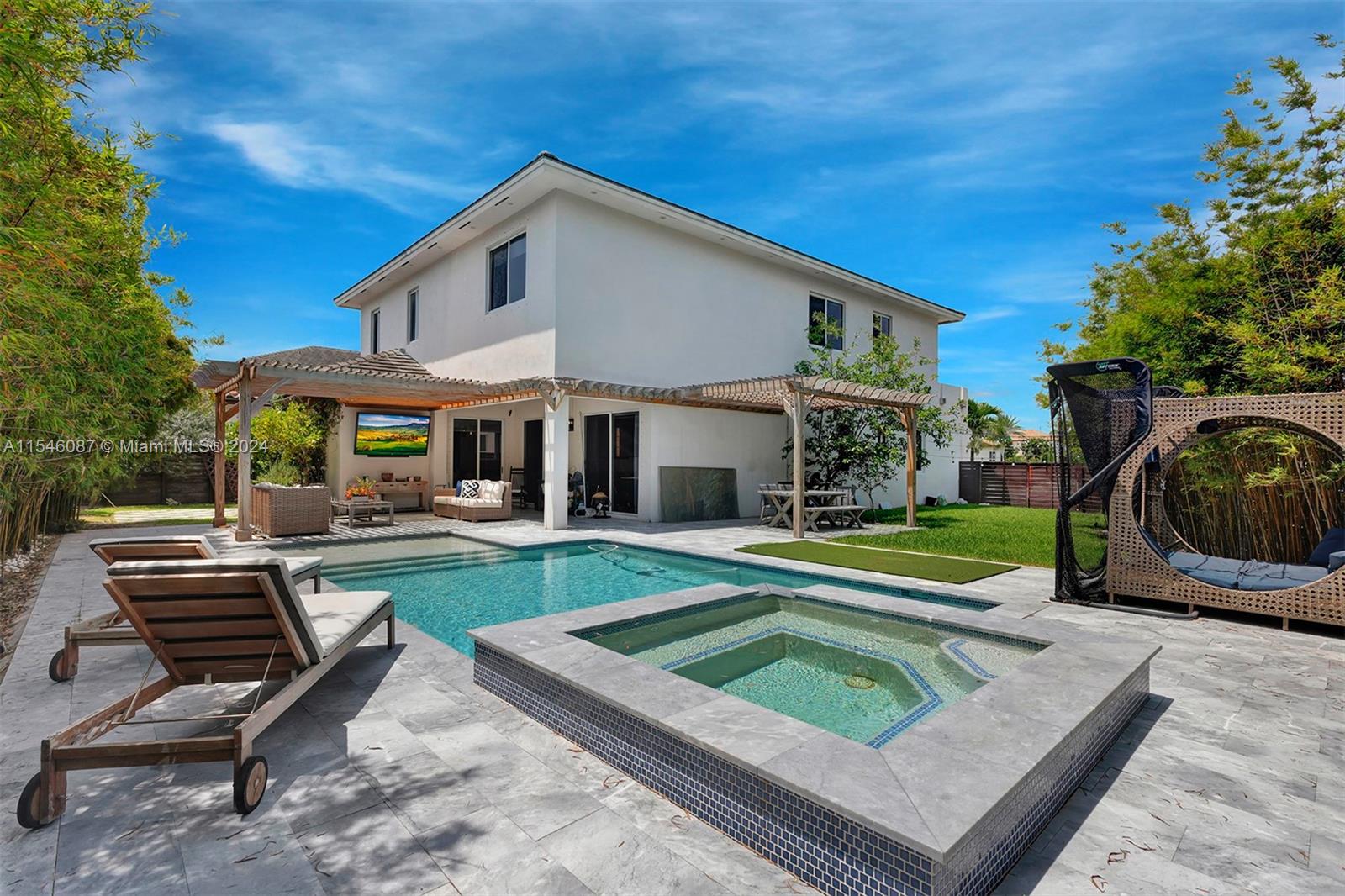 15020 SW 176th Ter ., Miami, Florida 33187, 5 Bedrooms Bedrooms, ,4 BathroomsBathrooms,Residentiallease,For Rent,15020 SW 176th Ter .,A11546087