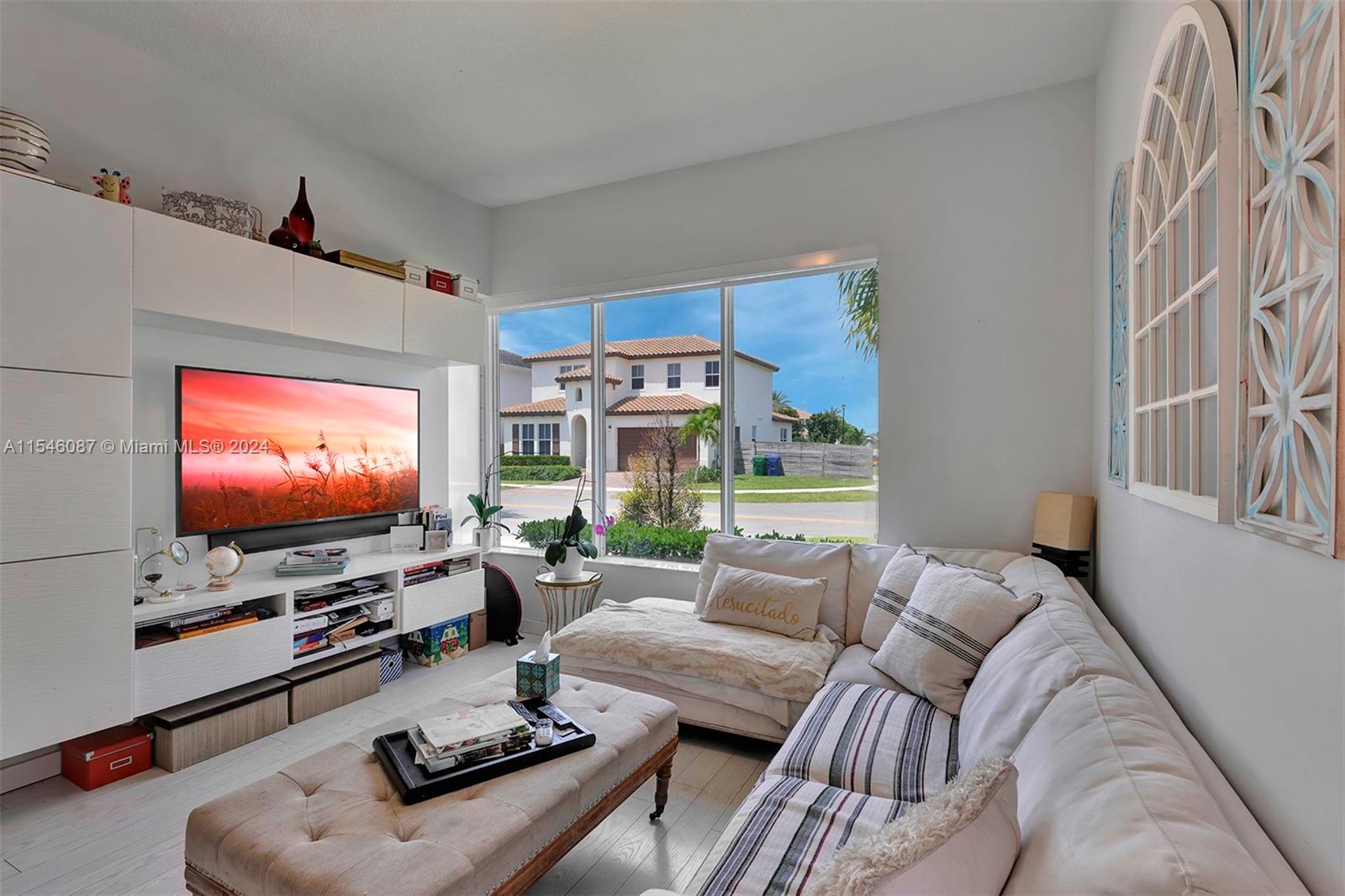 15020 SW 176th Ter ., Miami, Florida 33187, 5 Bedrooms Bedrooms, ,4 BathroomsBathrooms,Residentiallease,For Rent,15020 SW 176th Ter .,A11546087