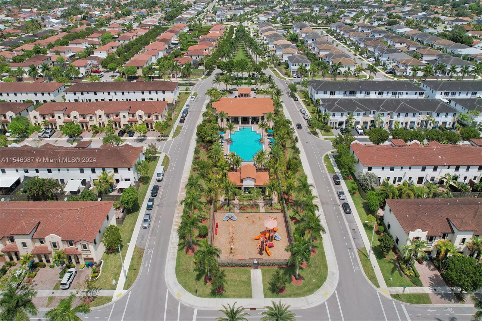 15020 SW 176th Ter ., Miami, Florida 33187, 5 Bedrooms Bedrooms, ,4 BathroomsBathrooms,Residentiallease,For Rent,15020 SW 176th Ter .,A11546087