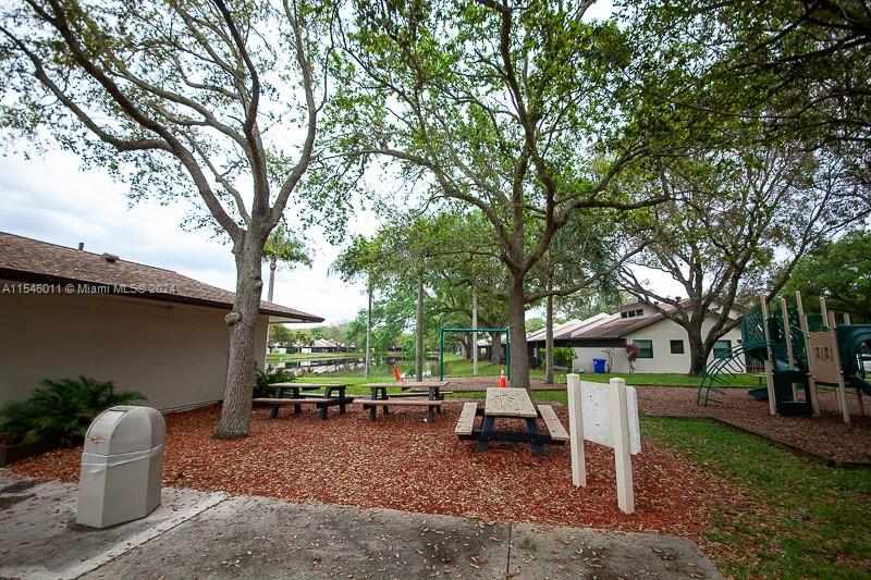 9678 16th Ct, Pembroke Pines, FL, 33024 United States, 2 Bedrooms Bedrooms, ,2 BathroomsBathrooms,Residential,For Sale,16th Ct,A11546011