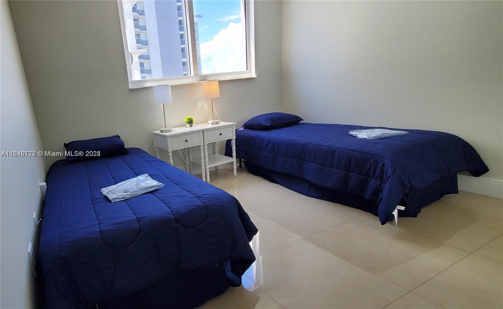 2457 Collins Ave 606, Miami Beach, Florida 33140, 2 Bedrooms Bedrooms, ,2 BathroomsBathrooms,Residentiallease,For Rent,2457 Collins Ave 606,A11546122