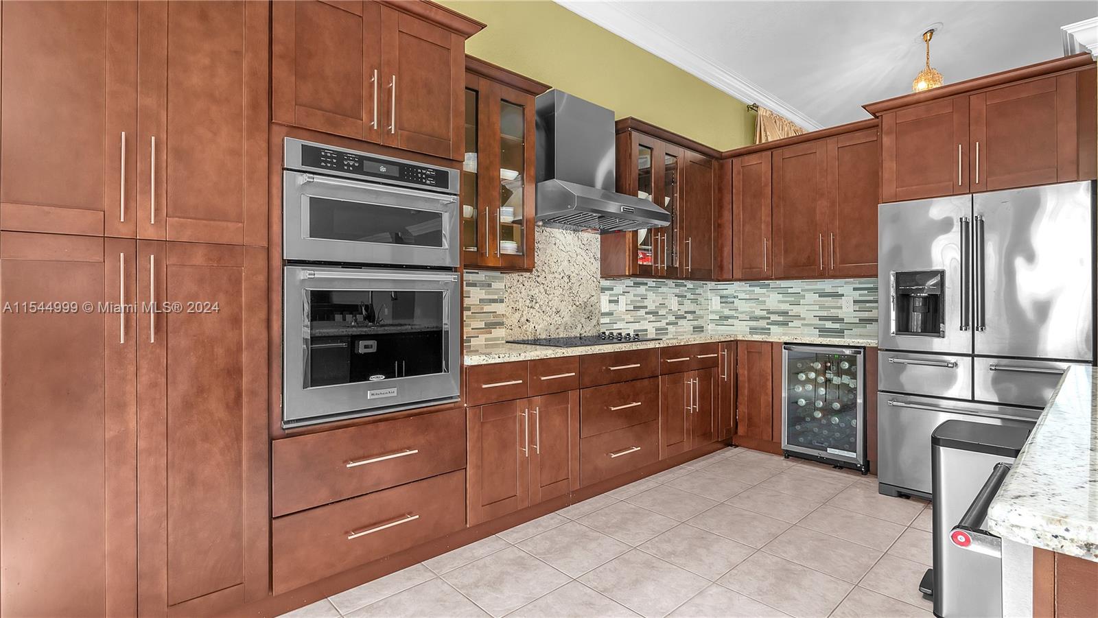 Listing Photo 16