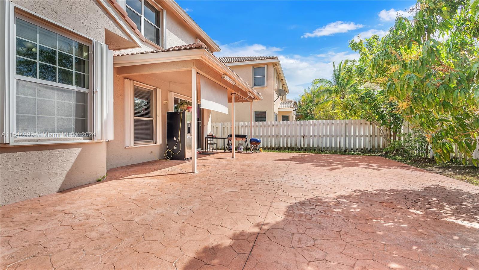 Miramar, FL, 33027 United States, 4 Bedrooms Bedrooms, ,3 BathroomsBathrooms,Residential,For Sale,A11544999