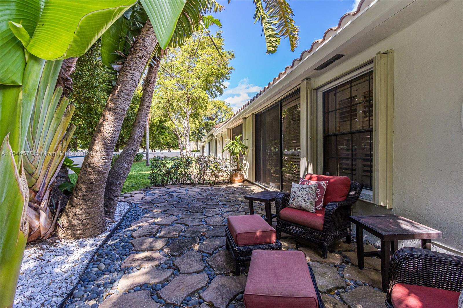 21224 Harbor Way 231, Aventura, Florida 33180, 3 Bedrooms Bedrooms, ,2 BathroomsBathrooms,Residential,For Sale,21224 Harbor Way 231,A11544578