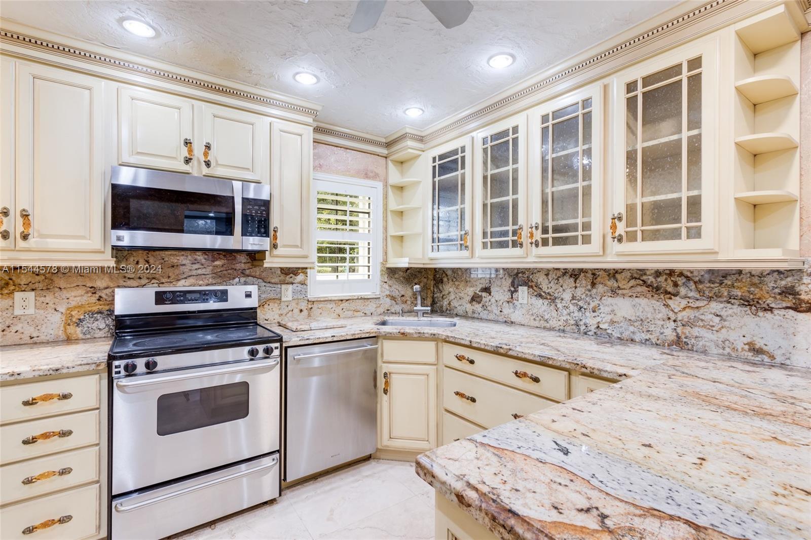 21224 Harbor Way 231, Aventura, Florida 33180, 3 Bedrooms Bedrooms, ,2 BathroomsBathrooms,Residential,For Sale,21224 Harbor Way 231,A11544578