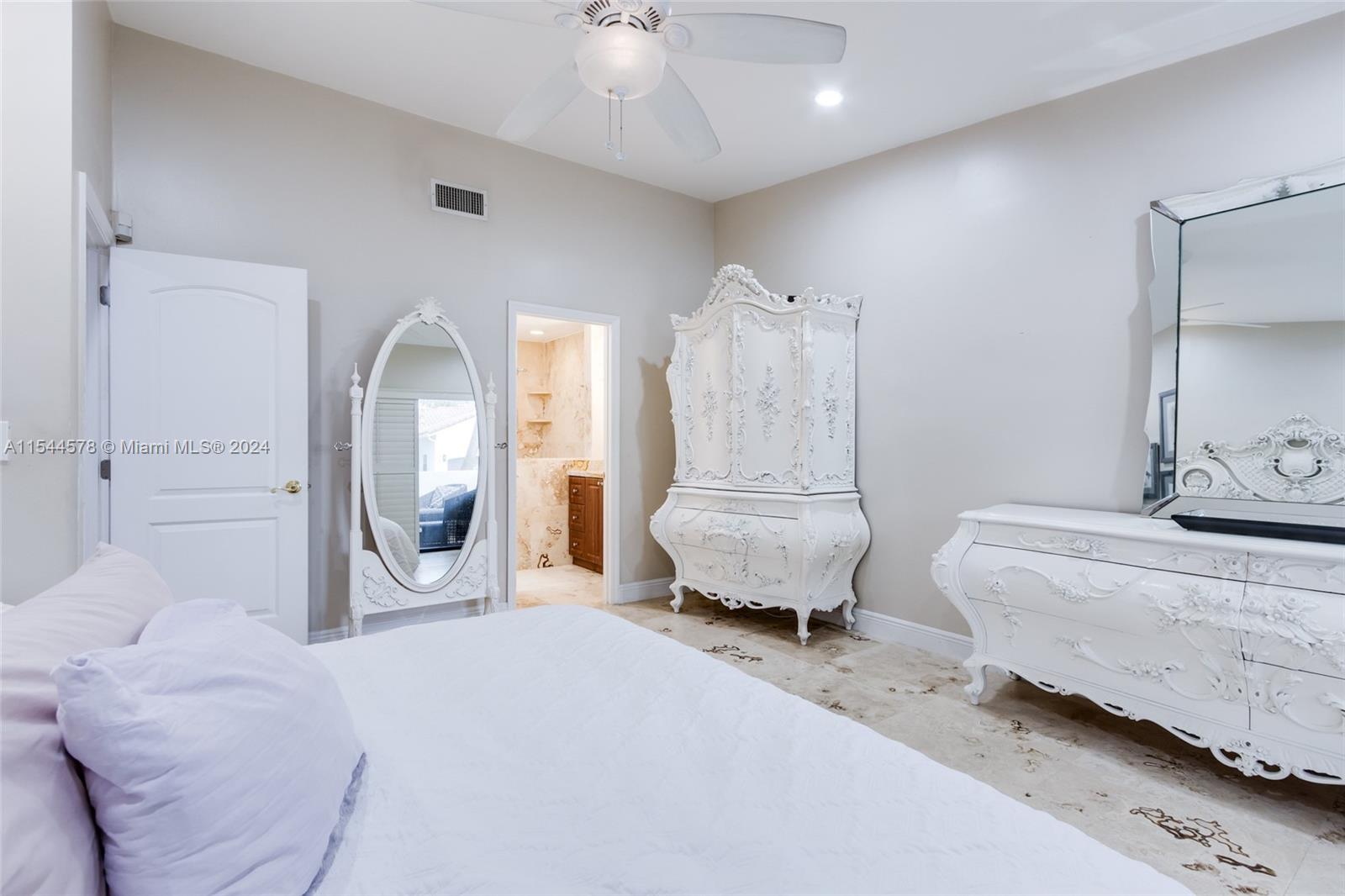 21224 Harbor Way 231, Aventura, Florida 33180, 3 Bedrooms Bedrooms, ,2 BathroomsBathrooms,Residential,For Sale,21224 Harbor Way 231,A11544578