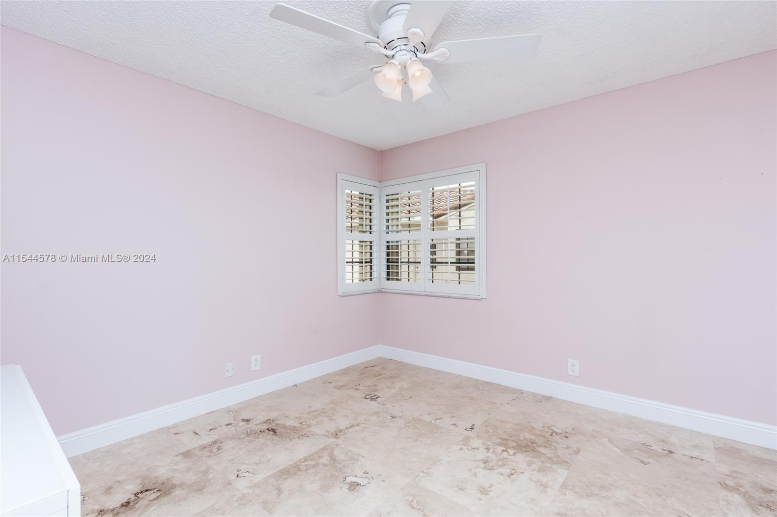 21224 Harbor Way 231, Aventura, Florida 33180, 3 Bedrooms Bedrooms, ,2 BathroomsBathrooms,Residential,For Sale,21224 Harbor Way 231,A11544578