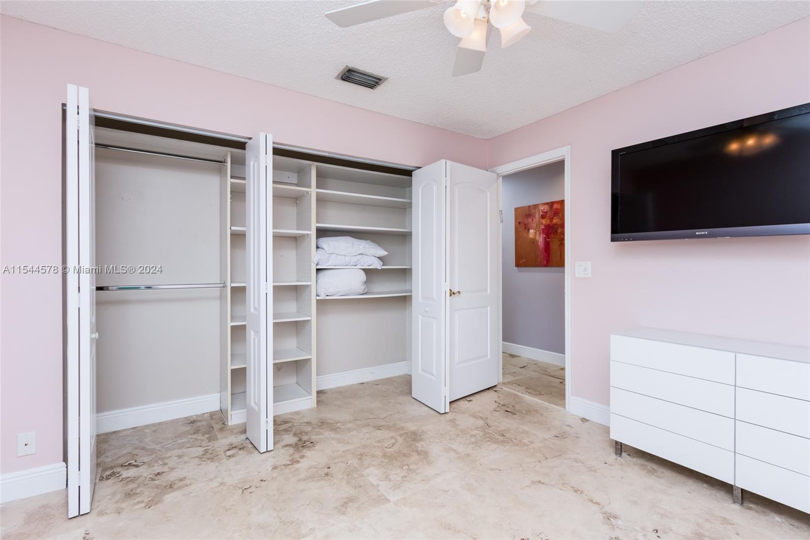 21224 Harbor Way 231, Aventura, Florida 33180, 3 Bedrooms Bedrooms, ,2 BathroomsBathrooms,Residential,For Sale,21224 Harbor Way 231,A11544578