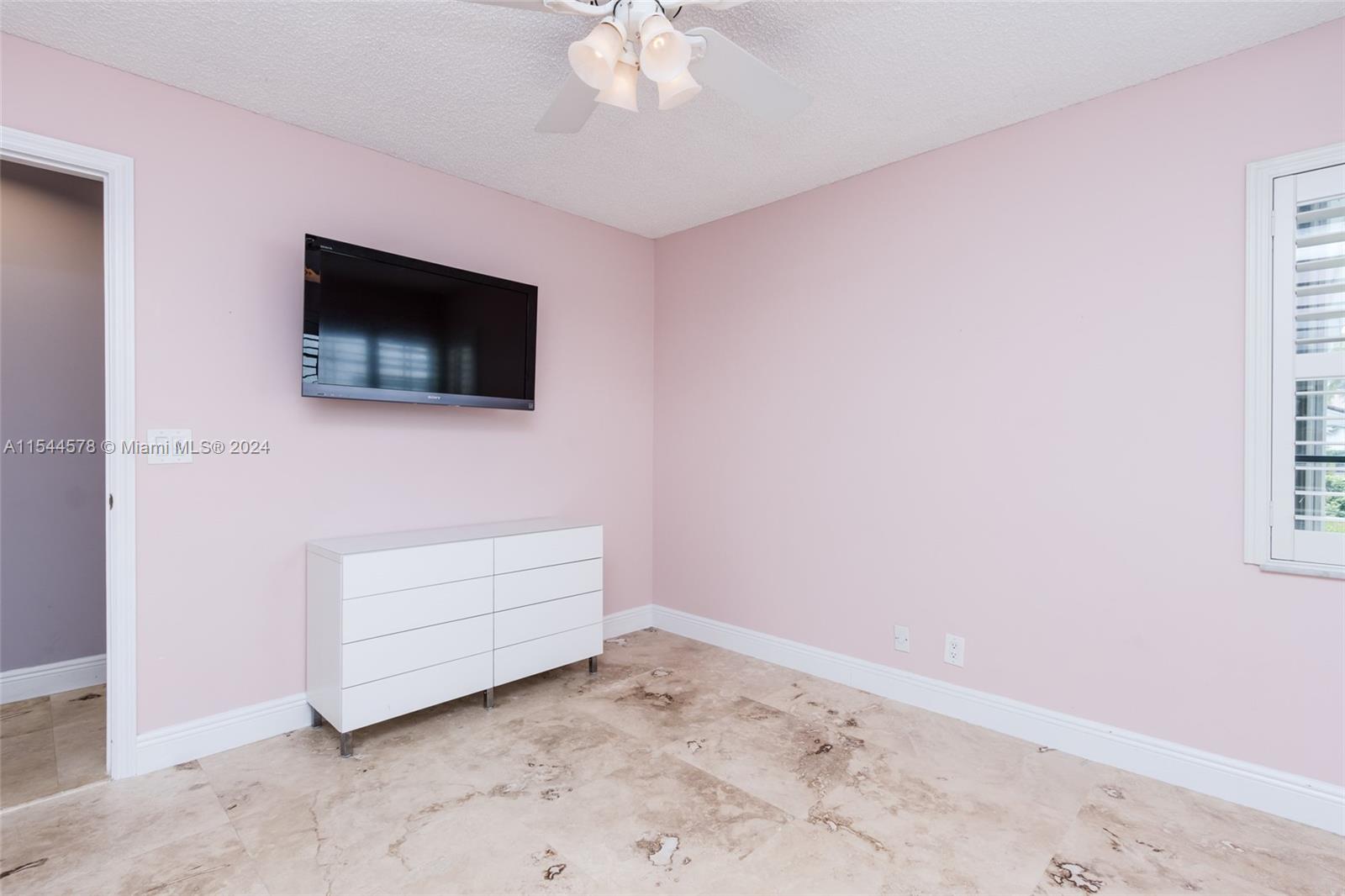 21224 Harbor Way 231, Aventura, Florida 33180, 3 Bedrooms Bedrooms, ,2 BathroomsBathrooms,Residential,For Sale,21224 Harbor Way 231,A11544578