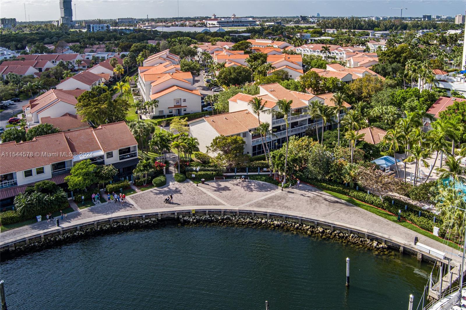 21224 Harbor Way 231, Aventura, Florida 33180, 3 Bedrooms Bedrooms, ,2 BathroomsBathrooms,Residential,For Sale,21224 Harbor Way 231,A11544578