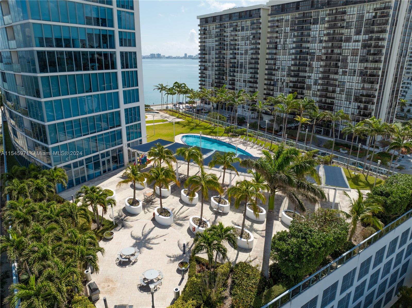 601 NE 36th St 705, Miami, Florida 33137, 1 Bedroom Bedrooms, ,1 BathroomBathrooms,Residential,For Sale,601 NE 36th St 705,A11545971
