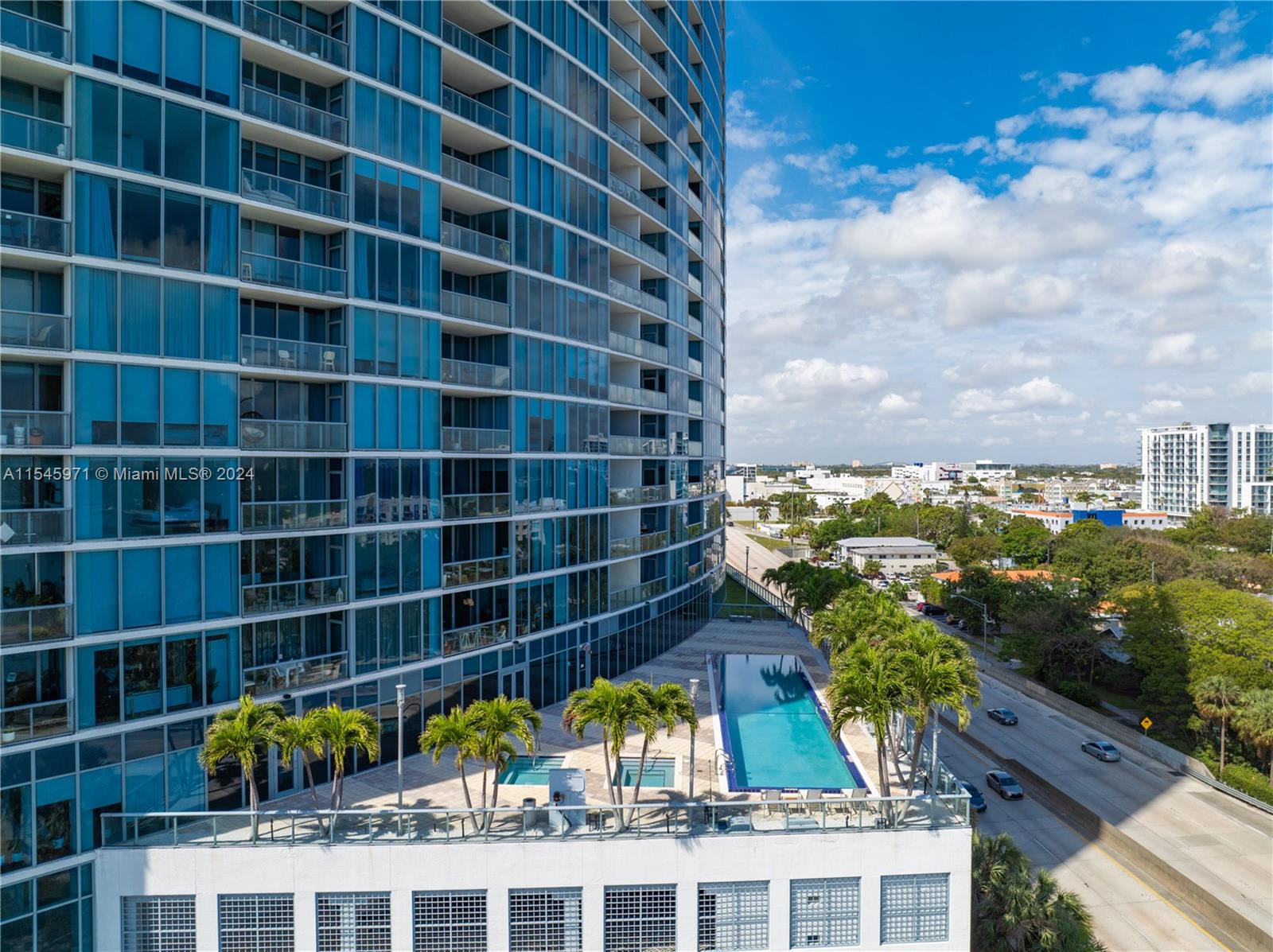 601 NE 36th St 705, Miami, Florida 33137, 1 Bedroom Bedrooms, ,1 BathroomBathrooms,Residential,For Sale,601 NE 36th St 705,A11545971