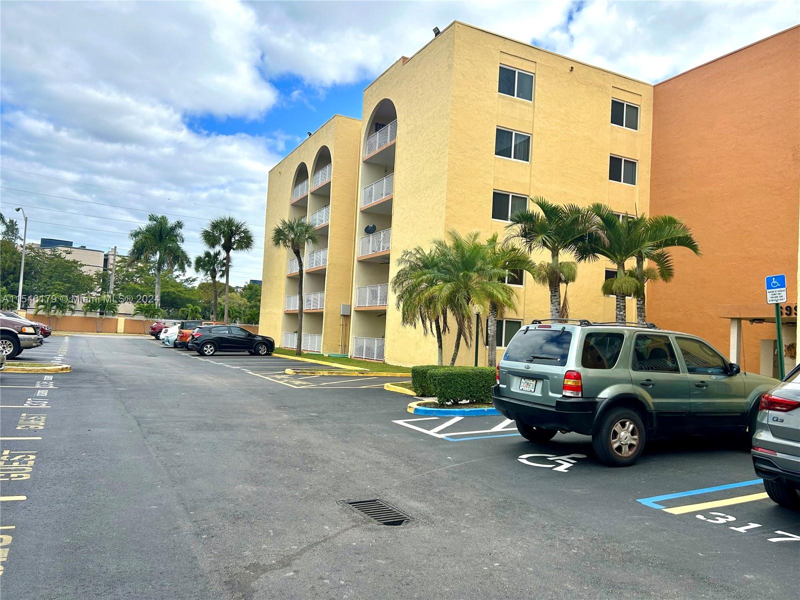 6990 NW 186th St 4-312, Hialeah, Florida 33015, 1 Bedroom Bedrooms, ,1 BathroomBathrooms,Residentiallease,For Rent,6990 NW 186th St 4-312,A11546179