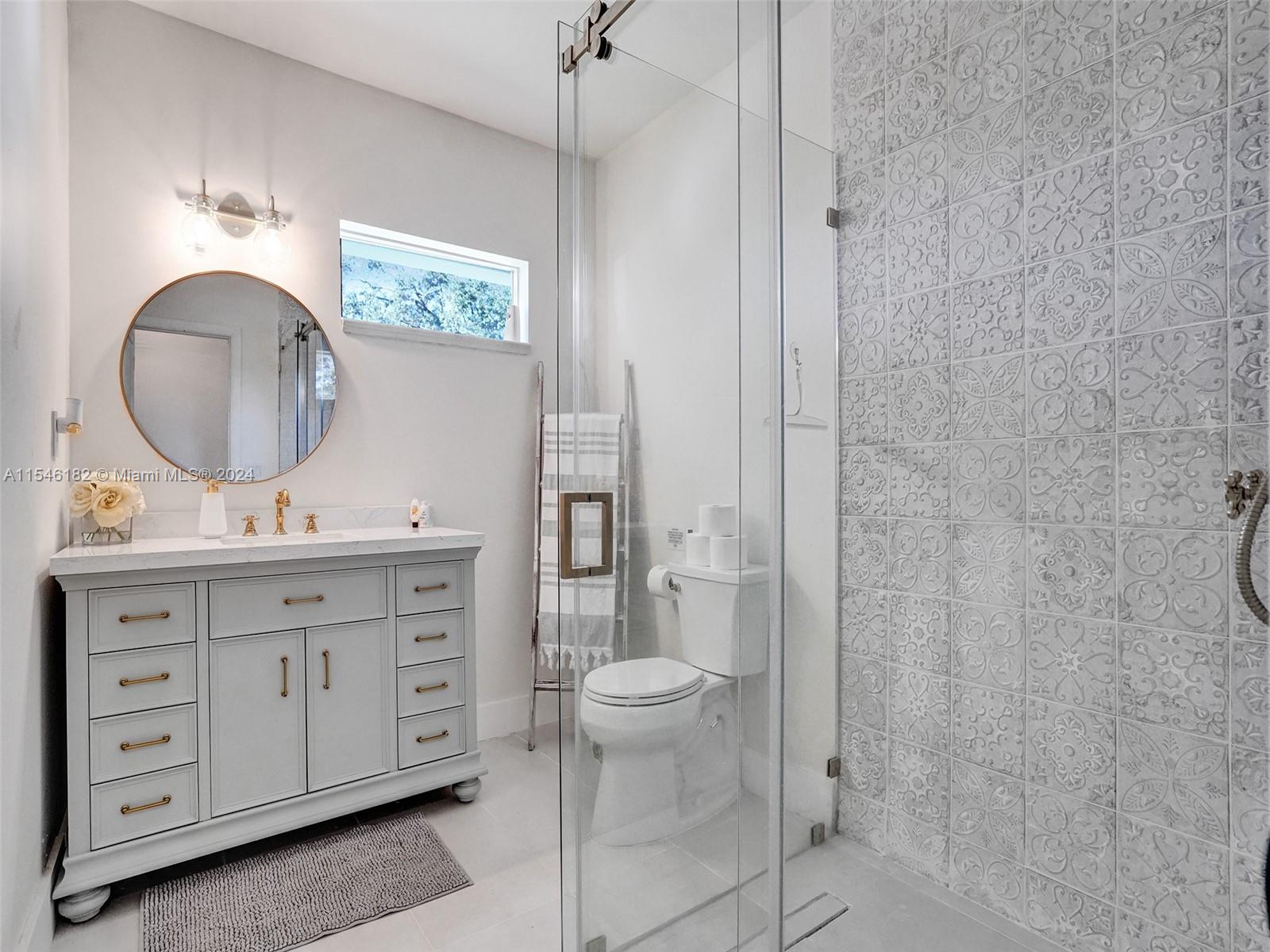 205 S 56th Ter, Hollywood, Florida 33023, 3 Bedrooms Bedrooms, ,3 BathroomsBathrooms,Residential,For Sale,205 S 56th Ter,A11546182