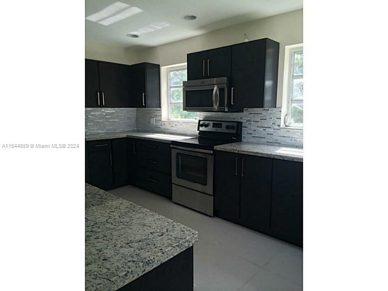 740 NE 179 TE, North Miami Beach, Florida 33162, 4 Bedrooms Bedrooms, ,2 BathroomsBathrooms,Residentiallease,For Rent,740 NE 179 TE,A11544889