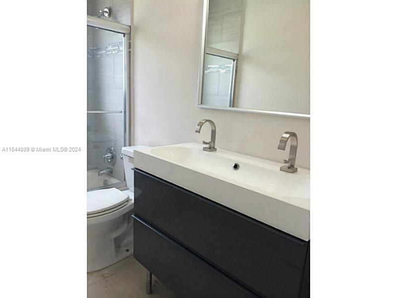 740 NE 179 TE, North Miami Beach, Florida 33162, 4 Bedrooms Bedrooms, ,2 BathroomsBathrooms,Residentiallease,For Rent,740 NE 179 TE,A11544889