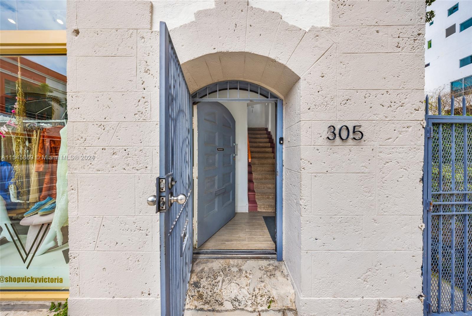 305 NE 24th St 2, Miami, Florida 33137, 2 Bedrooms Bedrooms, ,2 BathroomsBathrooms,Residentiallease,For Rent,305 NE 24th St 2,A11545869