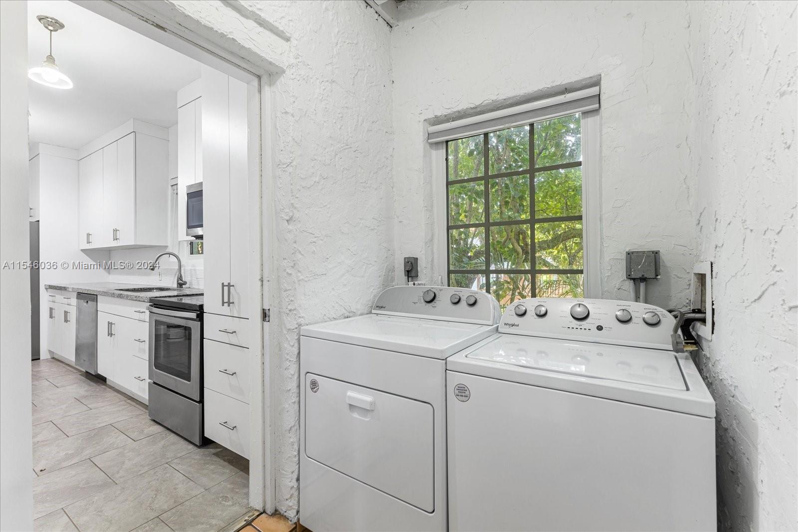 1209 San Miguel Ave, Coral Gables, Florida 33134, 2 Bedrooms Bedrooms, ,2 BathroomsBathrooms,Residential,For Sale,1209 San Miguel Ave,A11546036