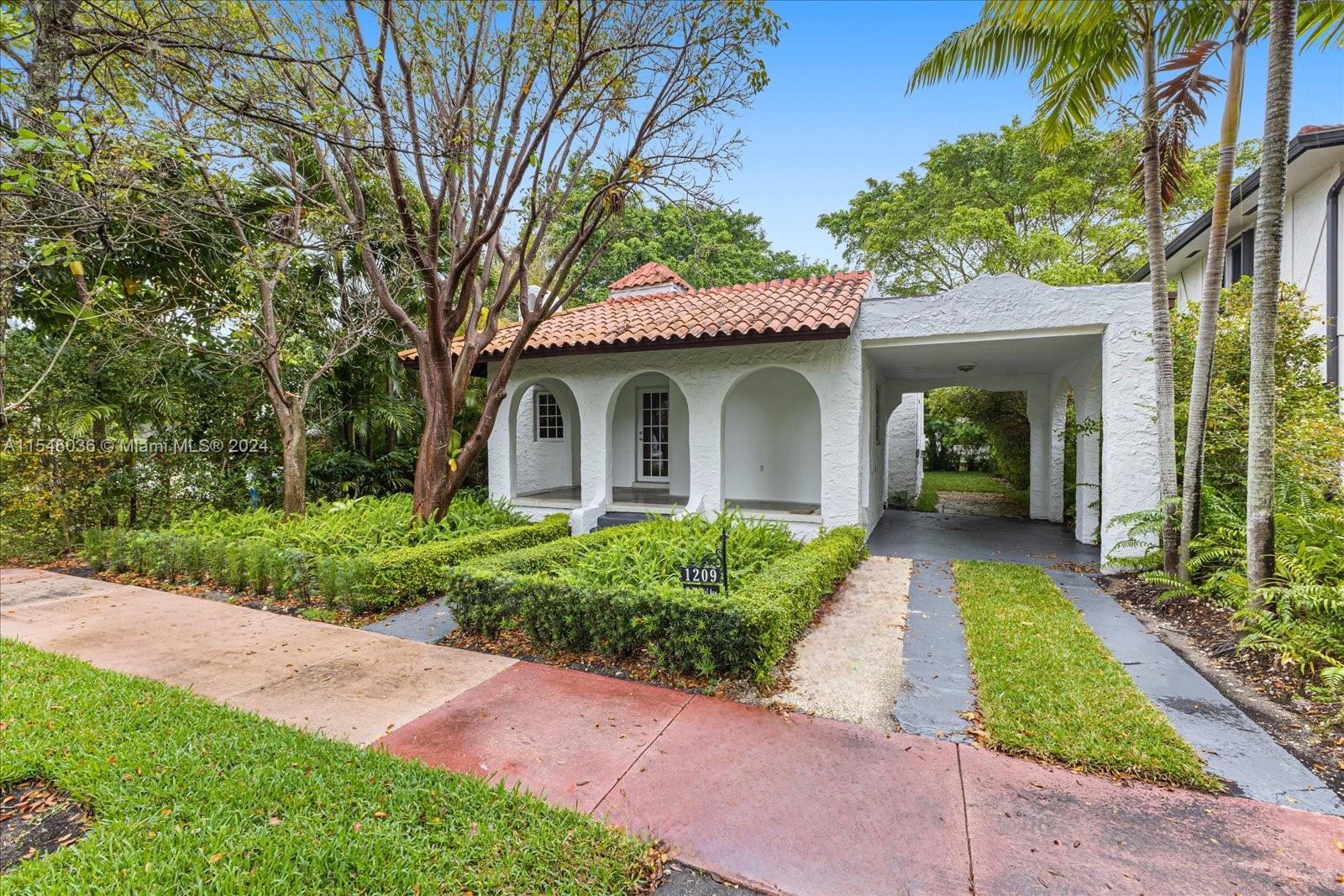 1209 San Miguel Ave, Coral Gables, Florida 33134, 2 Bedrooms Bedrooms, ,2 BathroomsBathrooms,Residential,For Sale,1209 San Miguel Ave,A11546036