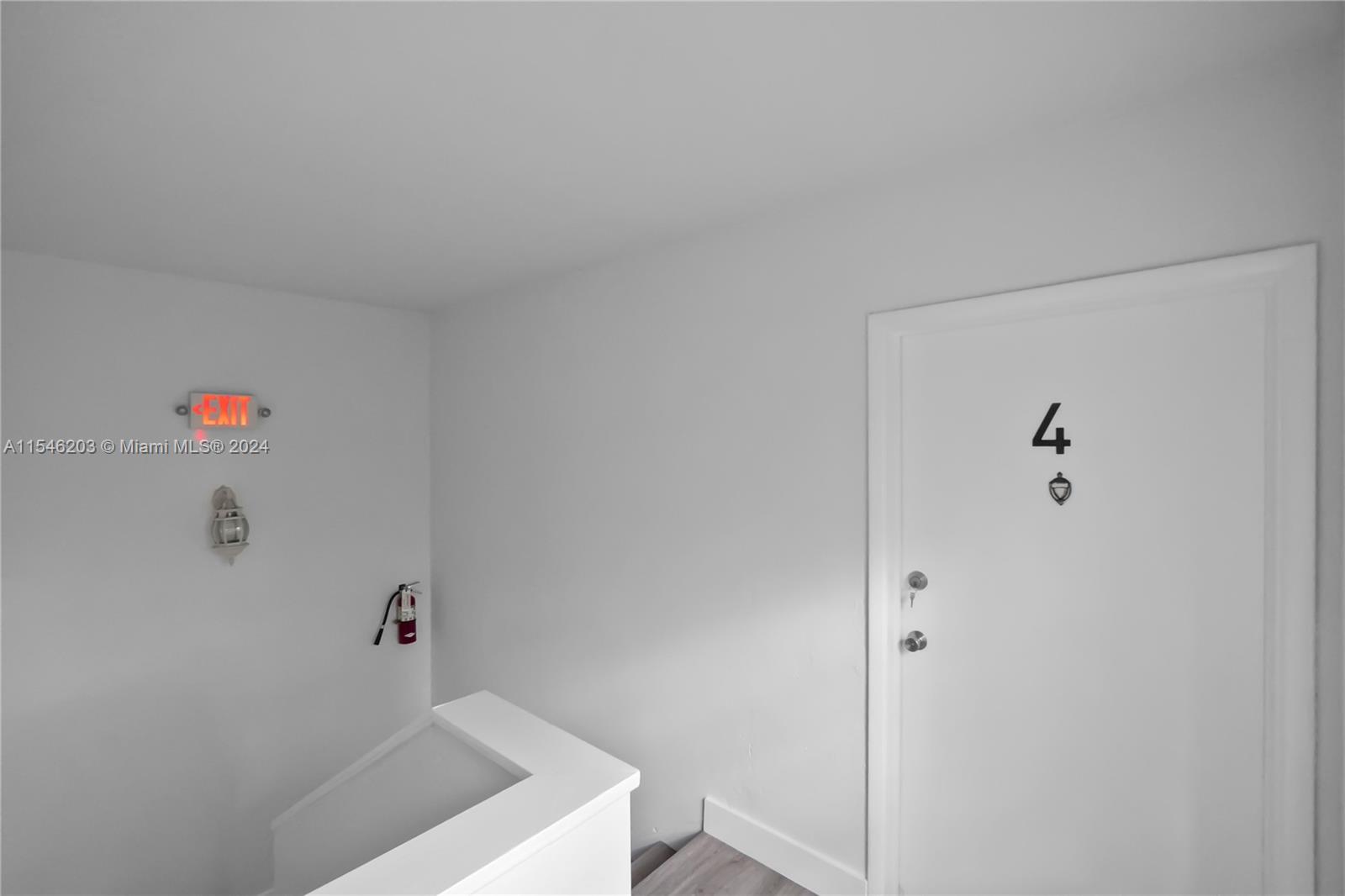 Coral Gables, Florida 33134, 1 Bedroom Bedrooms, ,1 BathroomBathrooms,Residentiallease,For Rent,A11546203