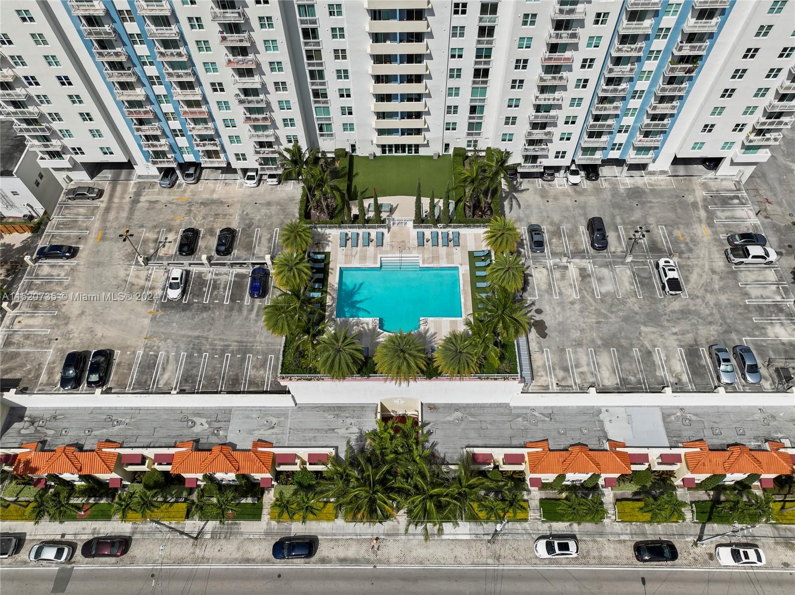 3001 SW 22nd Ter TH-5, Miami, Florida 33145, 2 Bedrooms Bedrooms, ,1 BathroomBathrooms,Residential,For Sale,3001 SW 22nd Ter TH-5,A11520735