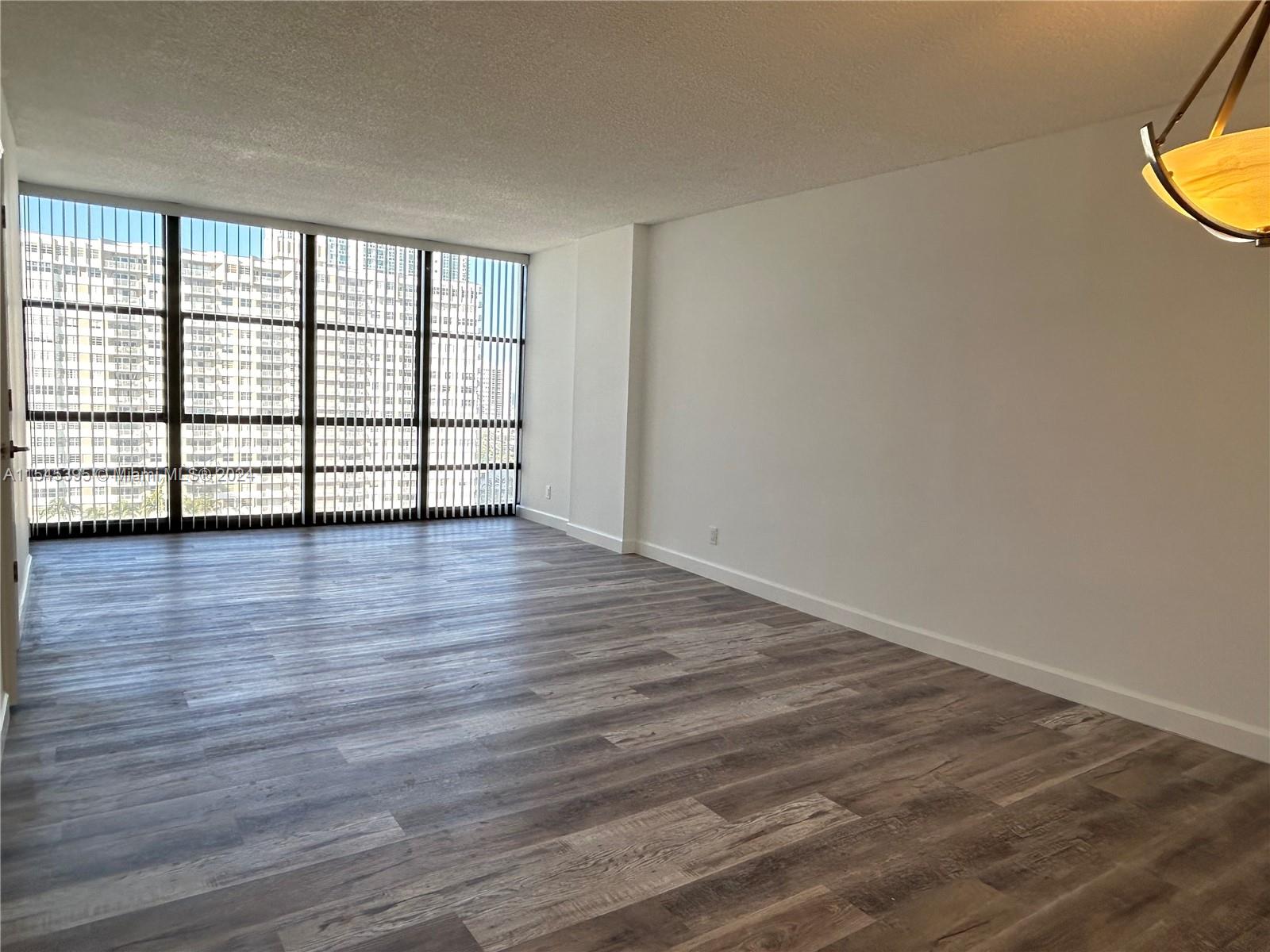 2017 S Ocean Dr 1405, Hallandale Beach, Florida 33009, 2 Bedrooms Bedrooms, ,2 BathroomsBathrooms,Residentiallease,For Rent,2017 S Ocean Dr 1405,A11545395