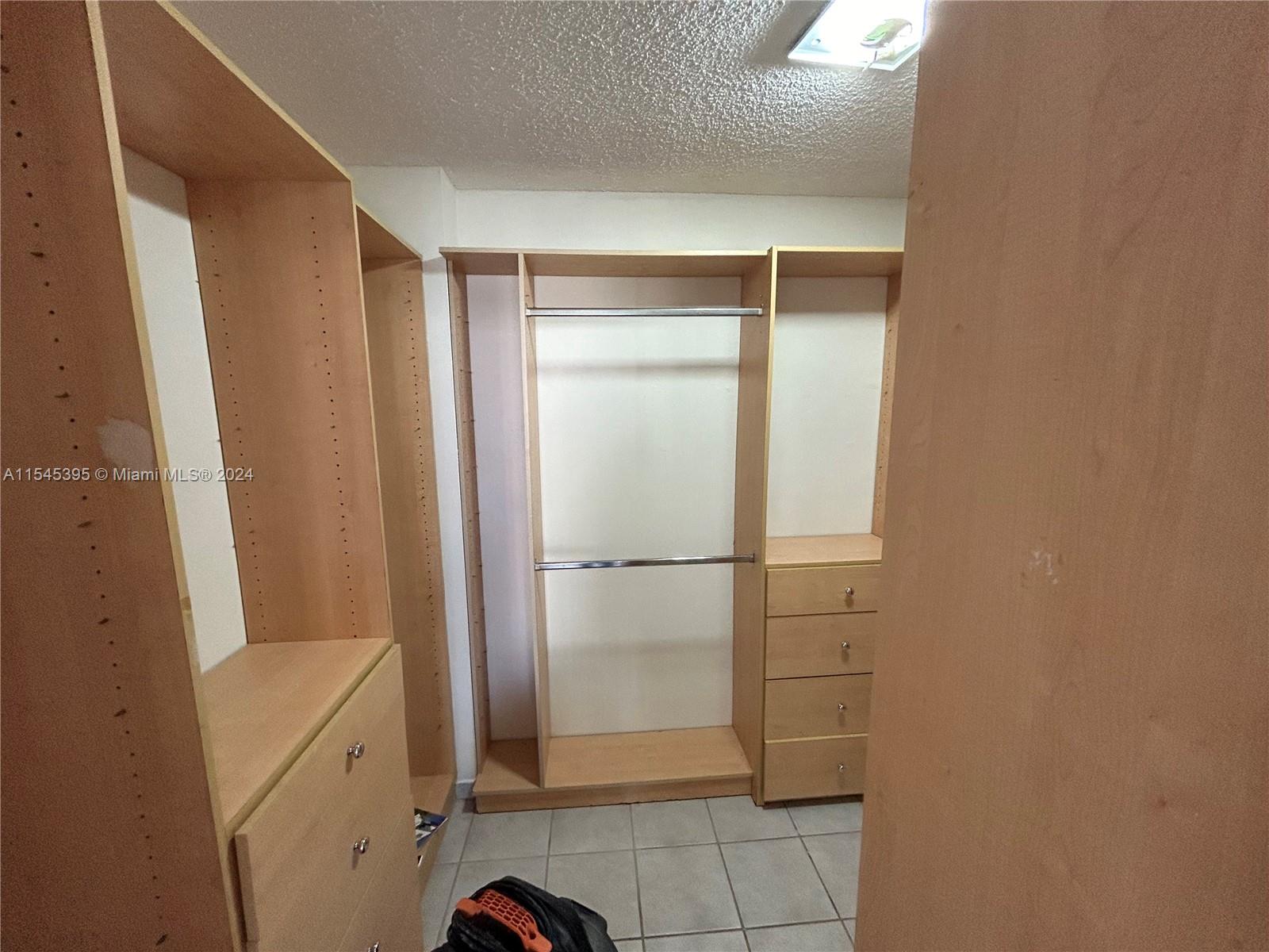 2017 S Ocean Dr 1405, Hallandale Beach, Florida 33009, 2 Bedrooms Bedrooms, ,2 BathroomsBathrooms,Residentiallease,For Rent,2017 S Ocean Dr 1405,A11545395